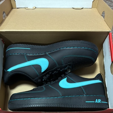 Nike Air Force 1 Low "Black Tiffany"
