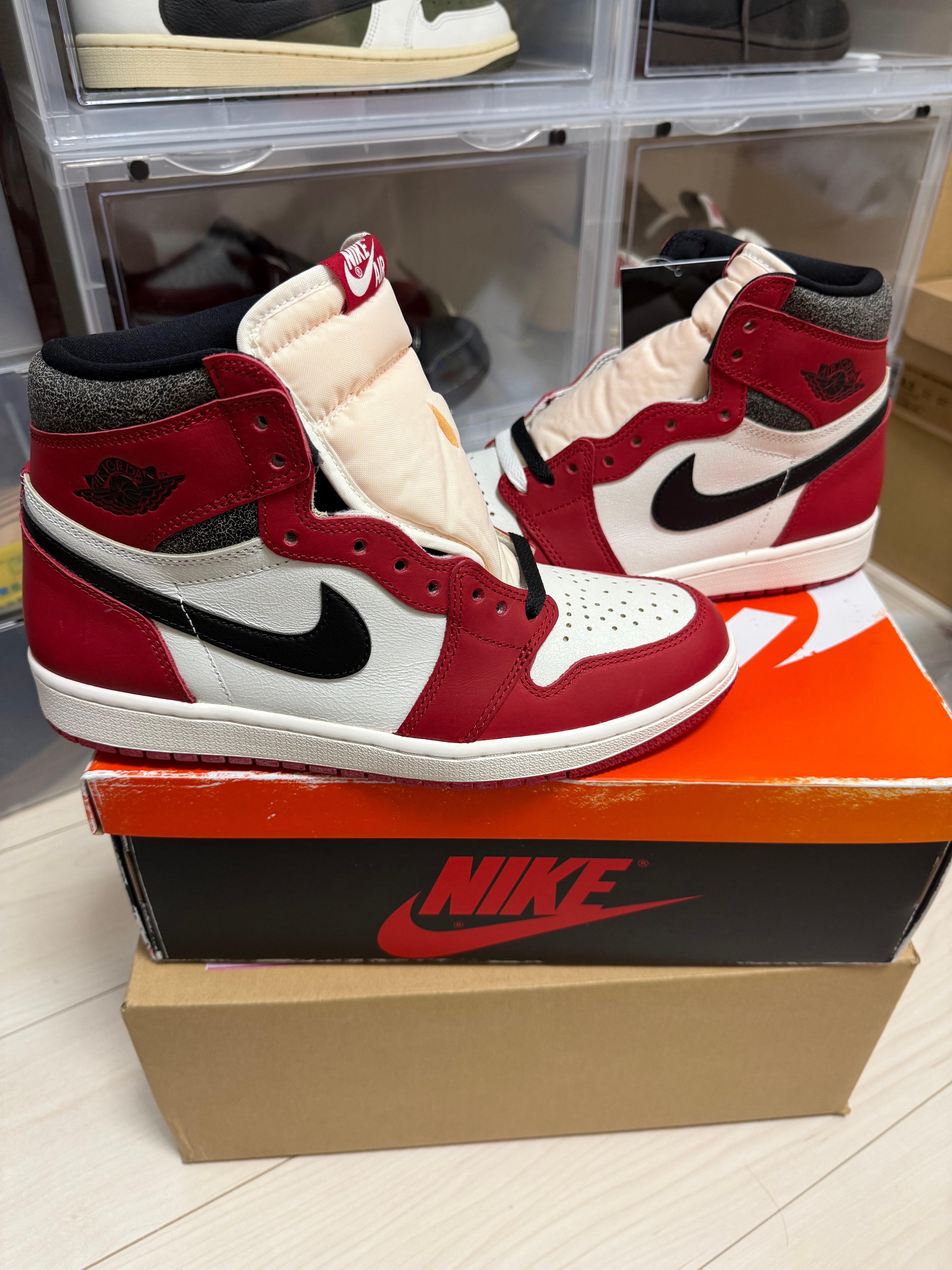 Nike Air Jordan 1 High OG "Lost & Found/Chicago"