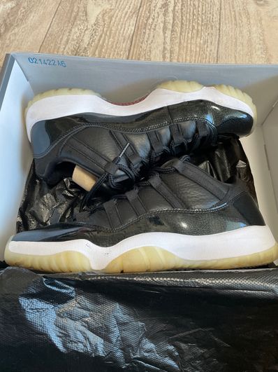 Nike Air Jordan 11 Low "72-10"