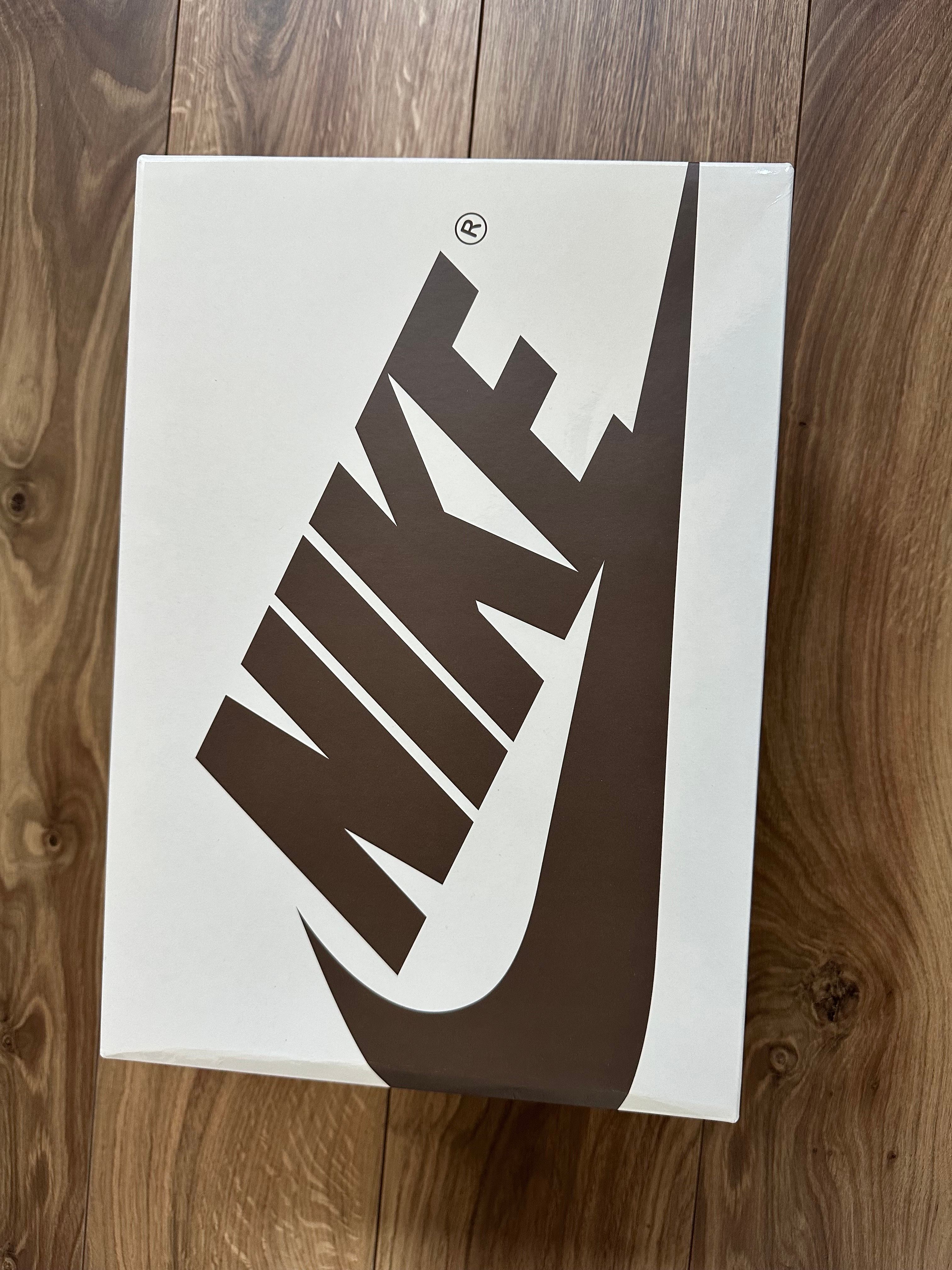 Travis Scott × Nike Air Jordan 1 Low OG SP "Reverse Olive"