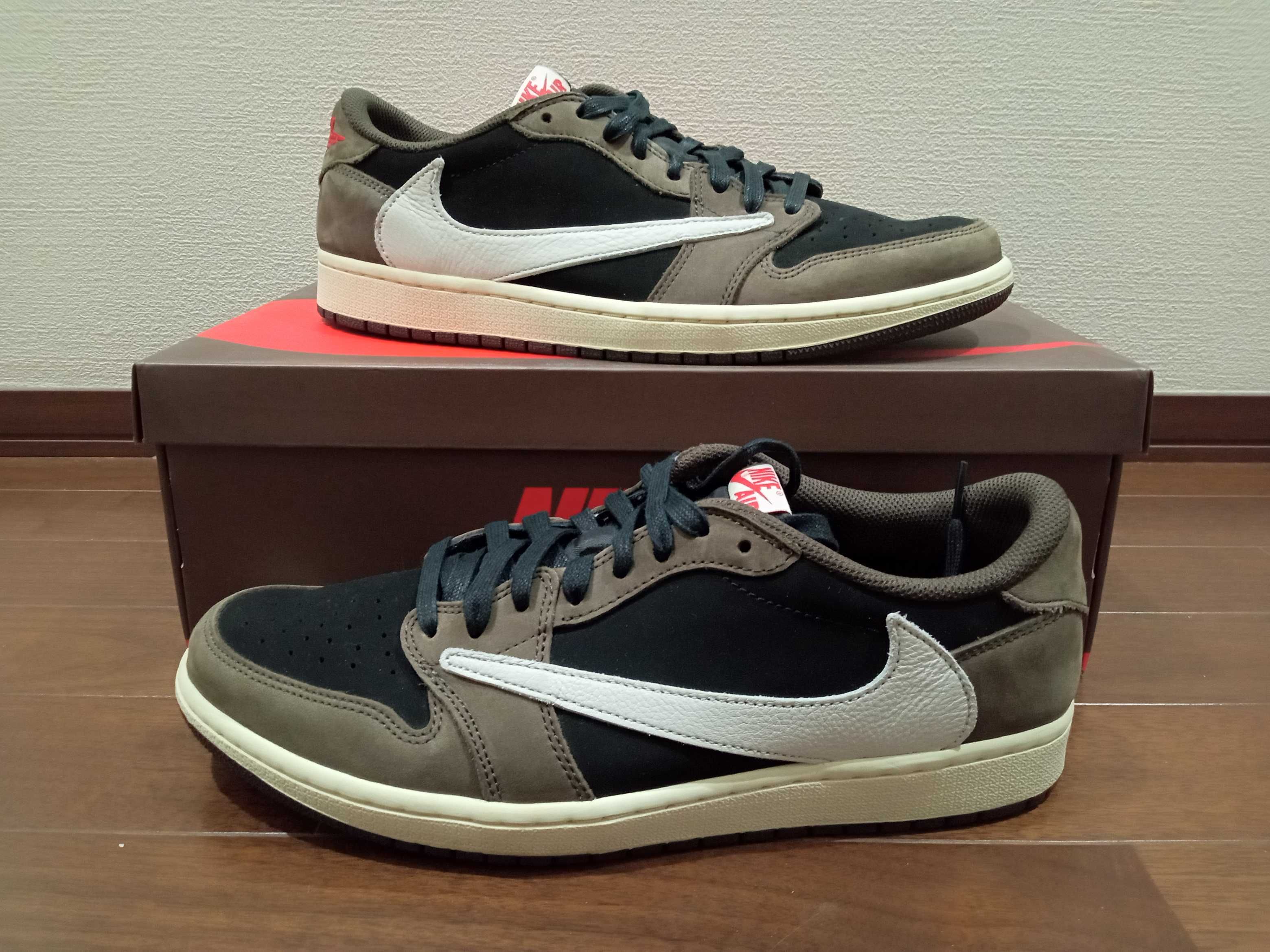 Travis Scott × Nike Air Jordan 1 Low OG SP-T  "Black/Dark Mocha"