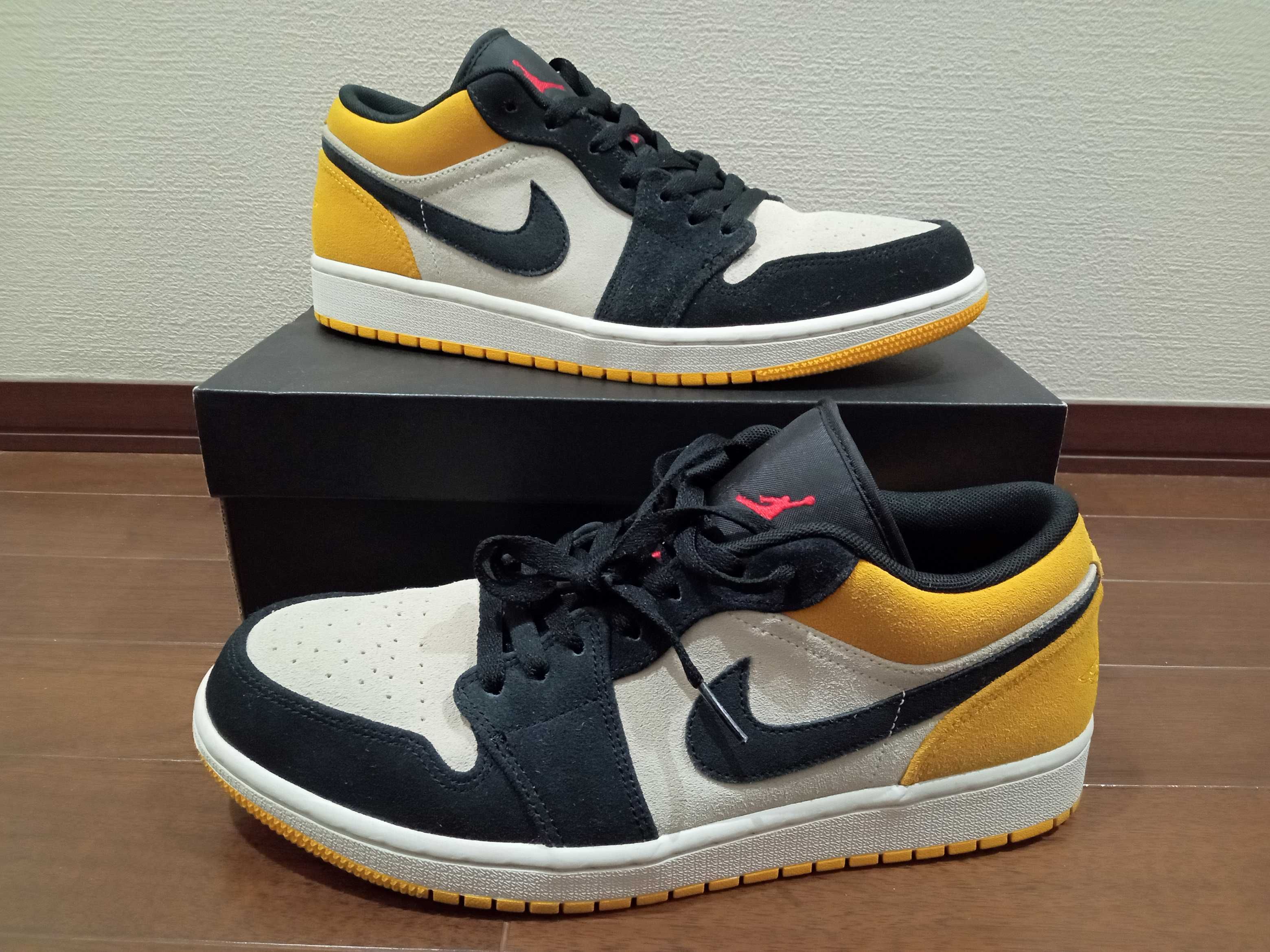 Nike Air Jordan 1 Low "Sail University Gold Black"