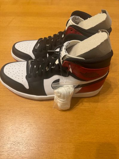 Nike Air Jordan 1 Retro High OG "Black Toe" (2013)