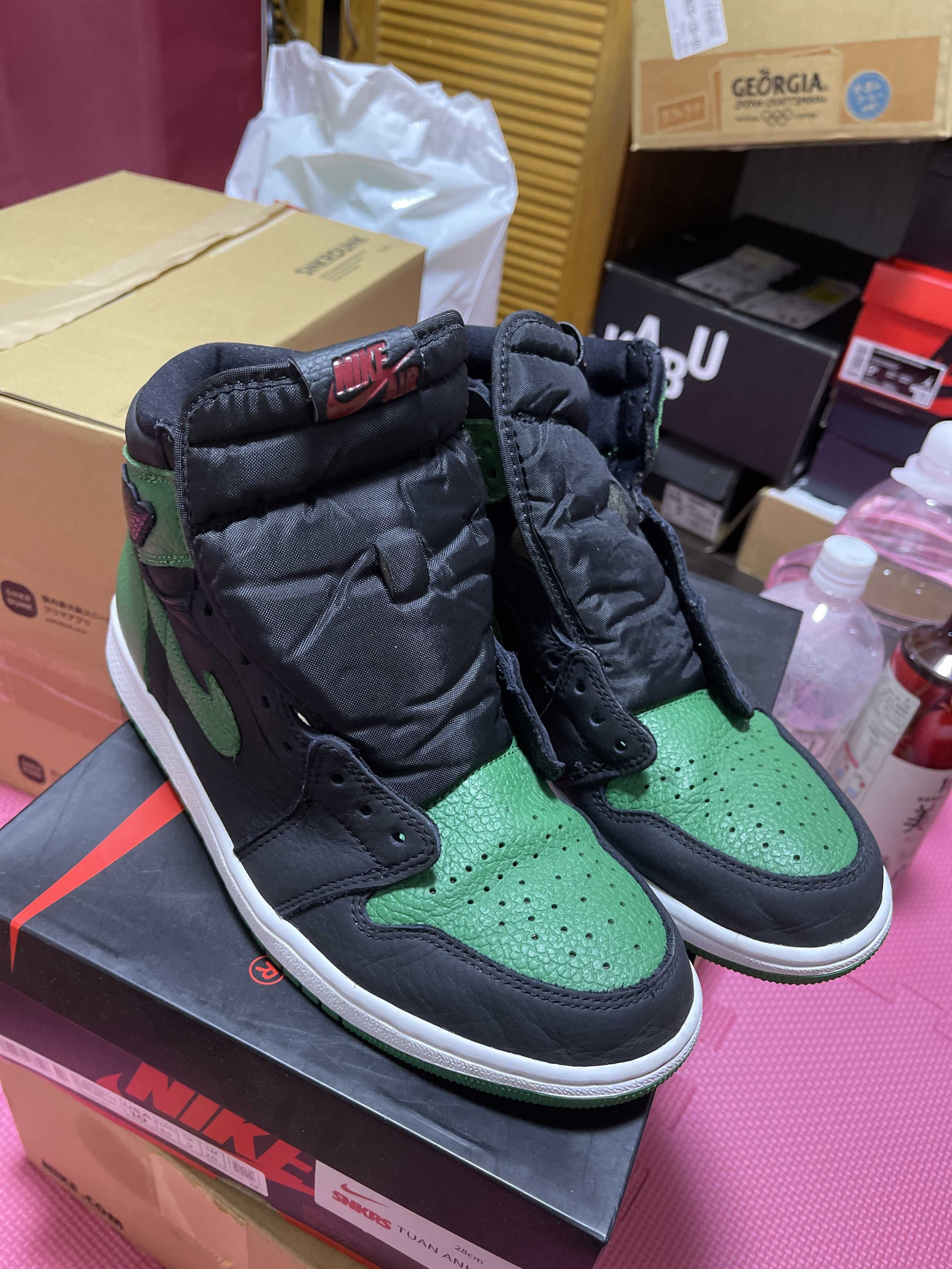 Nike Air Jordan 1 Retro High OG "Black/Pine Green" (2020)