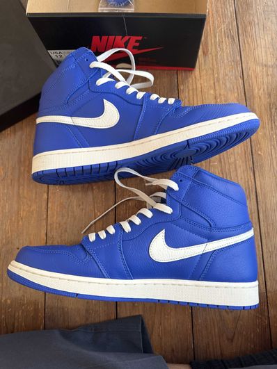 NIKE AIR JORDAN 1 RETRO HIGH "HYPER ROYAL"