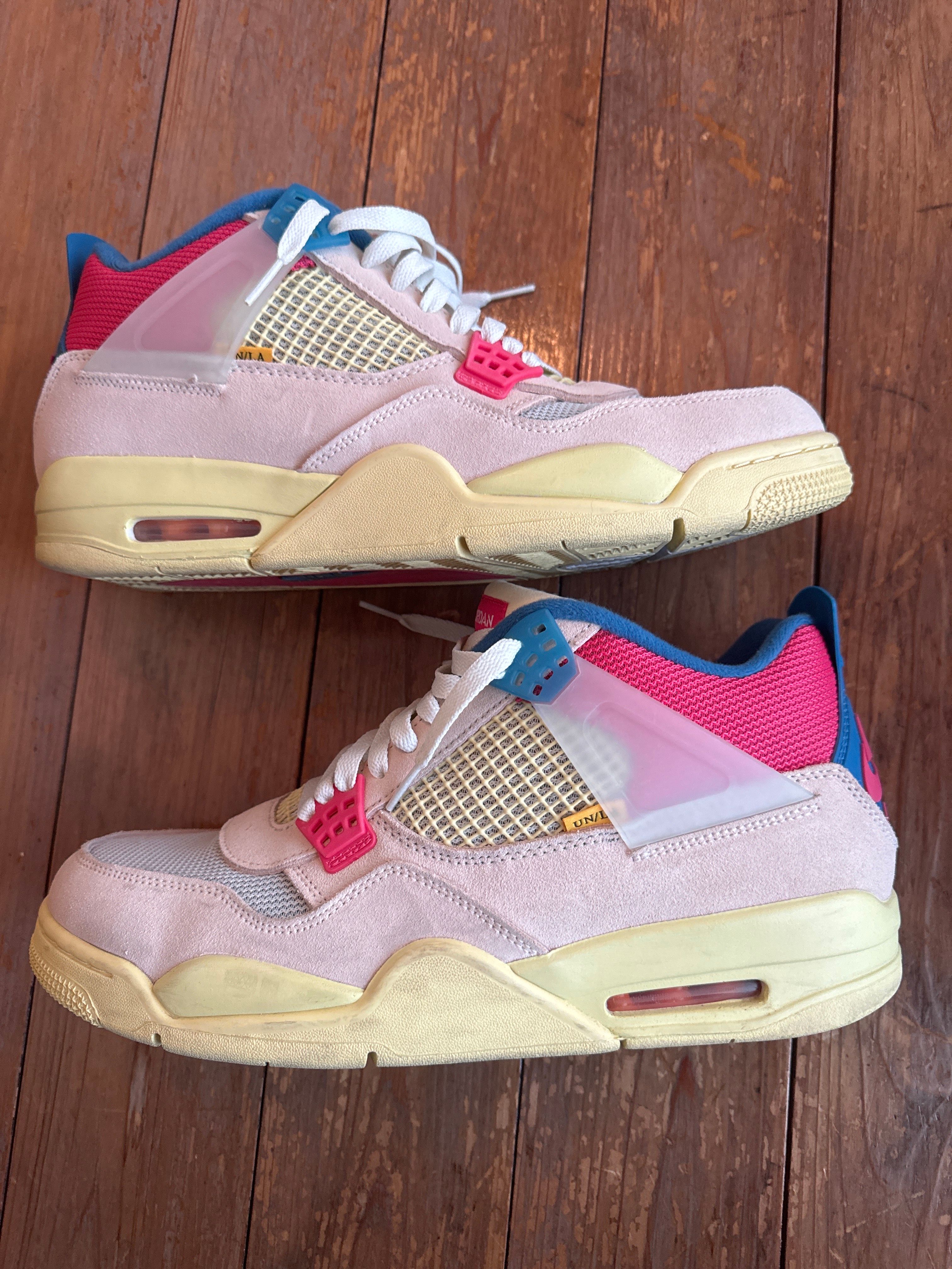 UNION × Nike Air Jordan 4 SP "Guava Ice/Light Fusion Red"