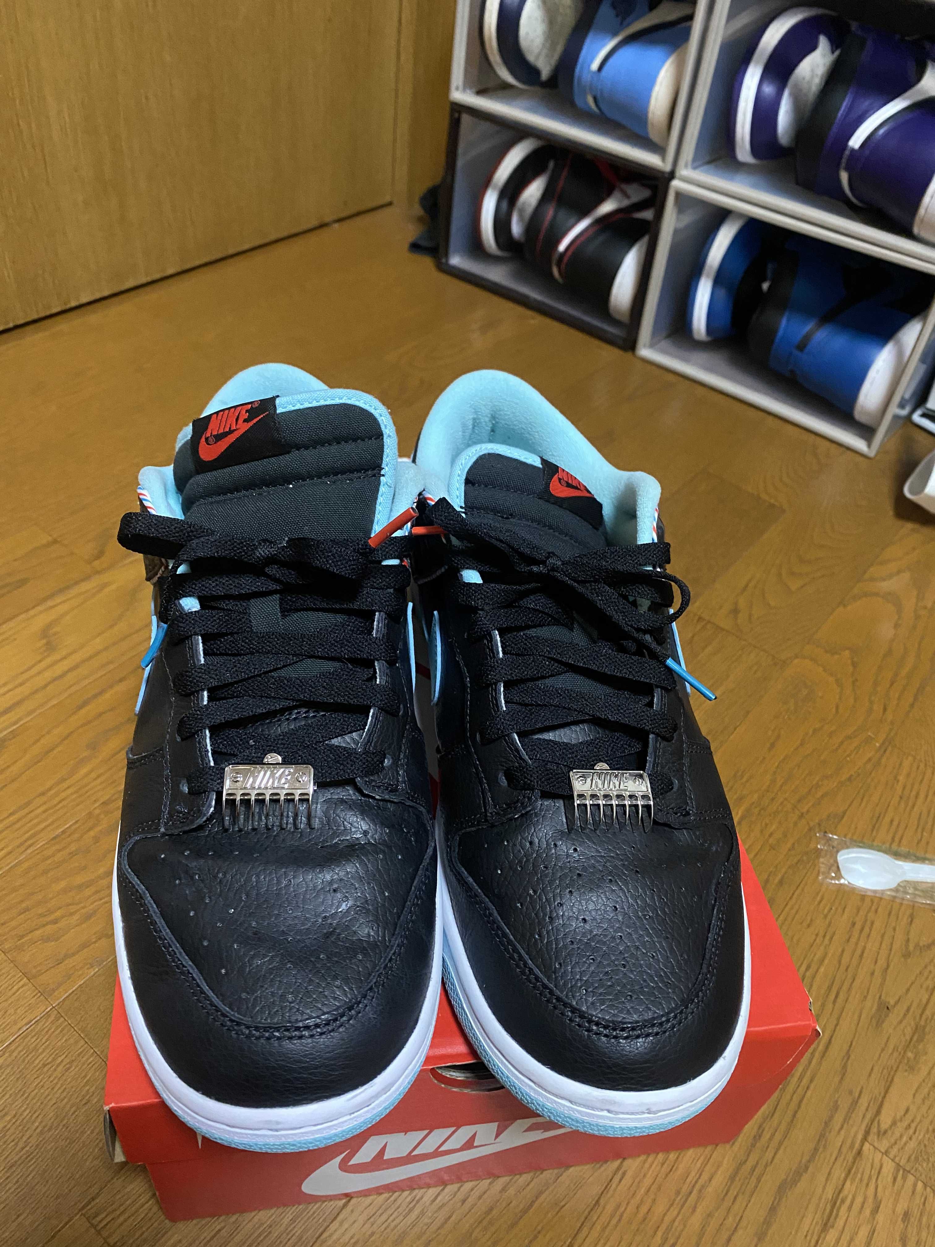 Nike Dunk Low "Barber Shop"