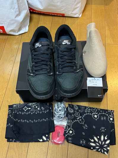Travis Scott × Nike Air Jordan 1 Low OG SP "Black Phantom"