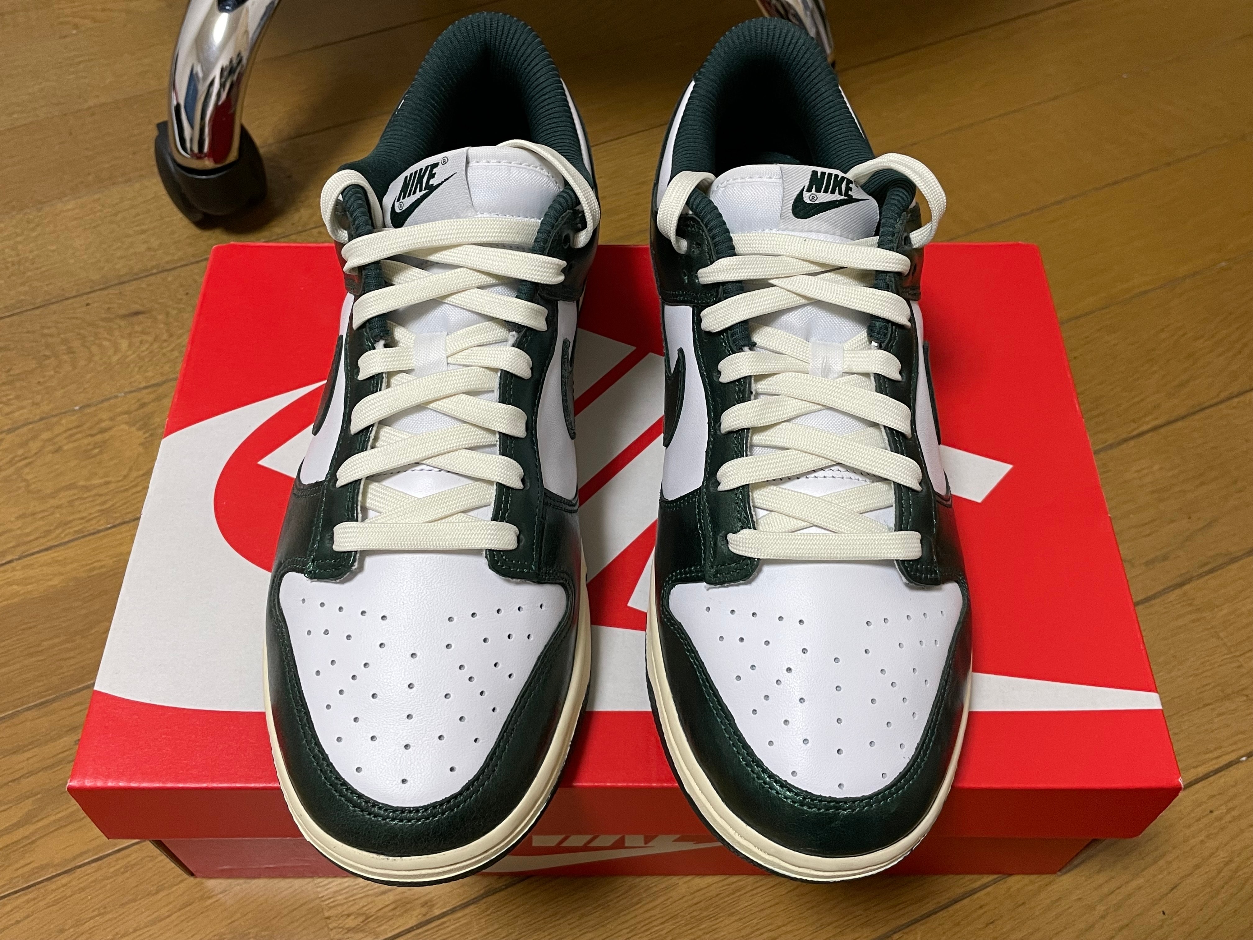 Nike Women's Dunk Low "Vintage Green"