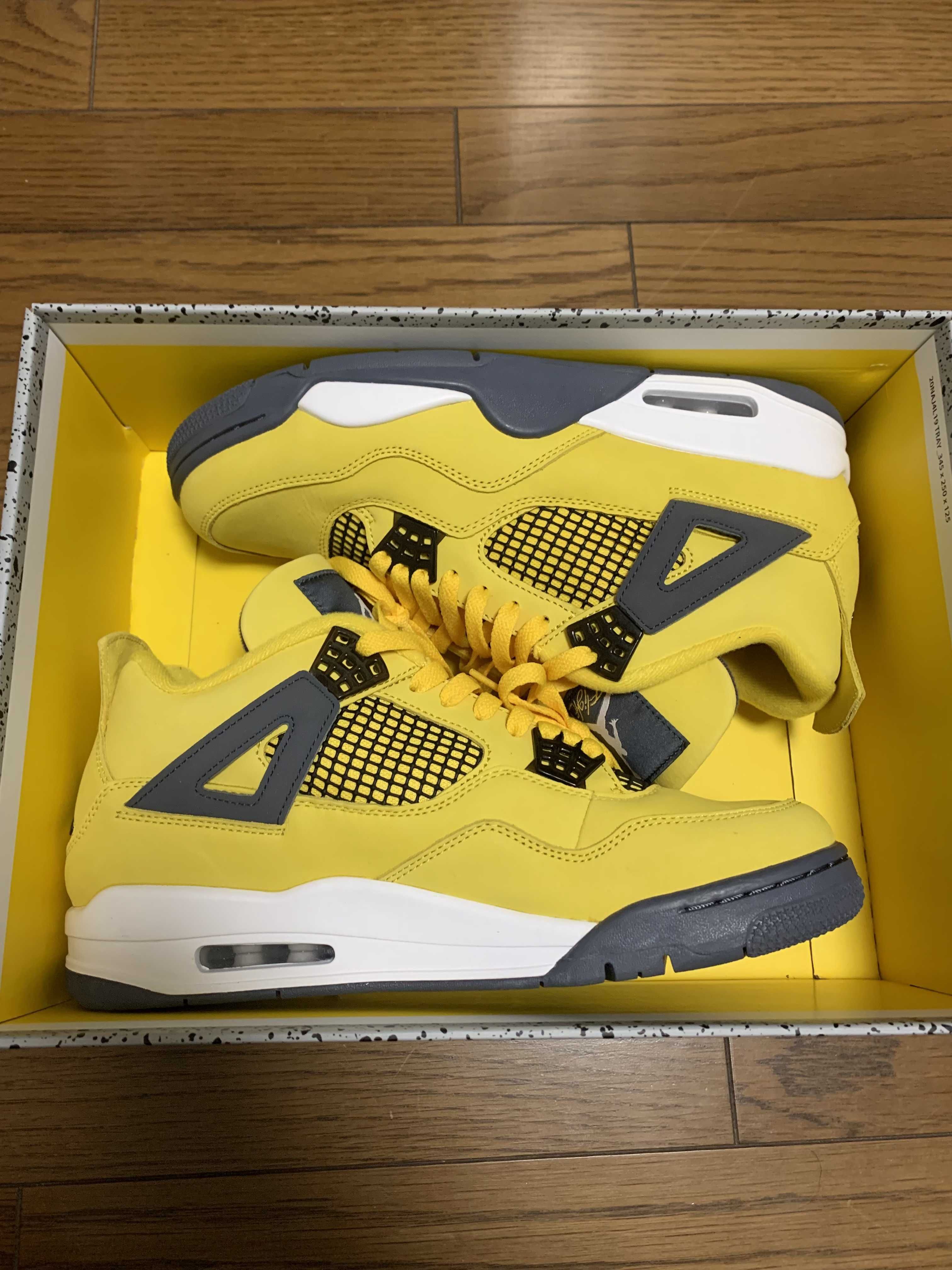 Nike Air Jordan 4 "Tour Yellow"
