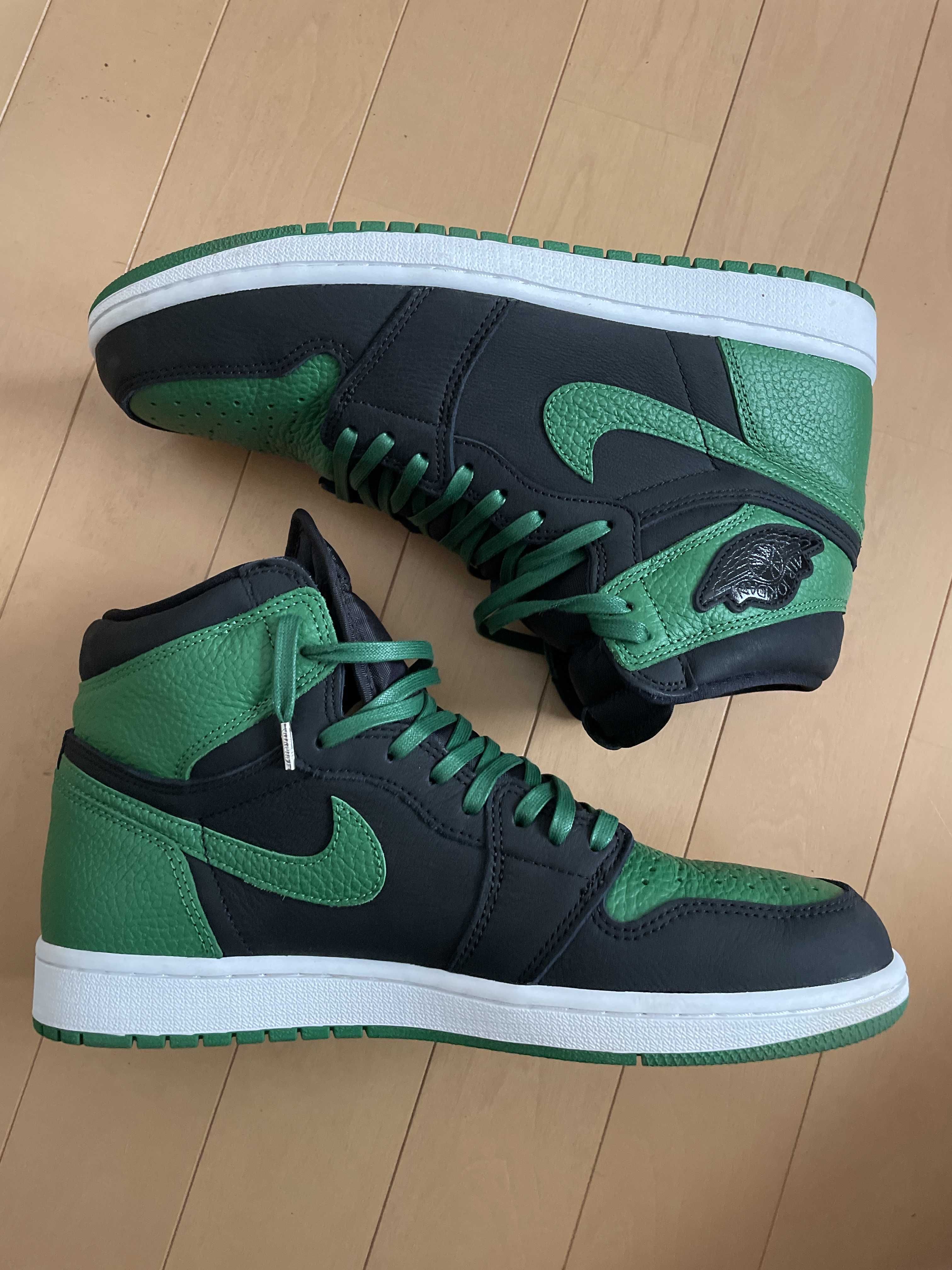 Nike Air Jordan 1 Retro High OG "Black/Pine Green" (2020)      