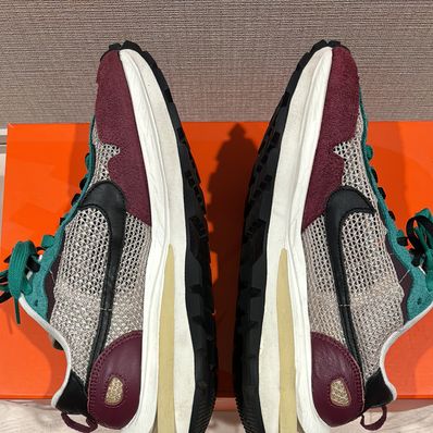 sacai × Nike Vapor Waffle "String/Red/Green"