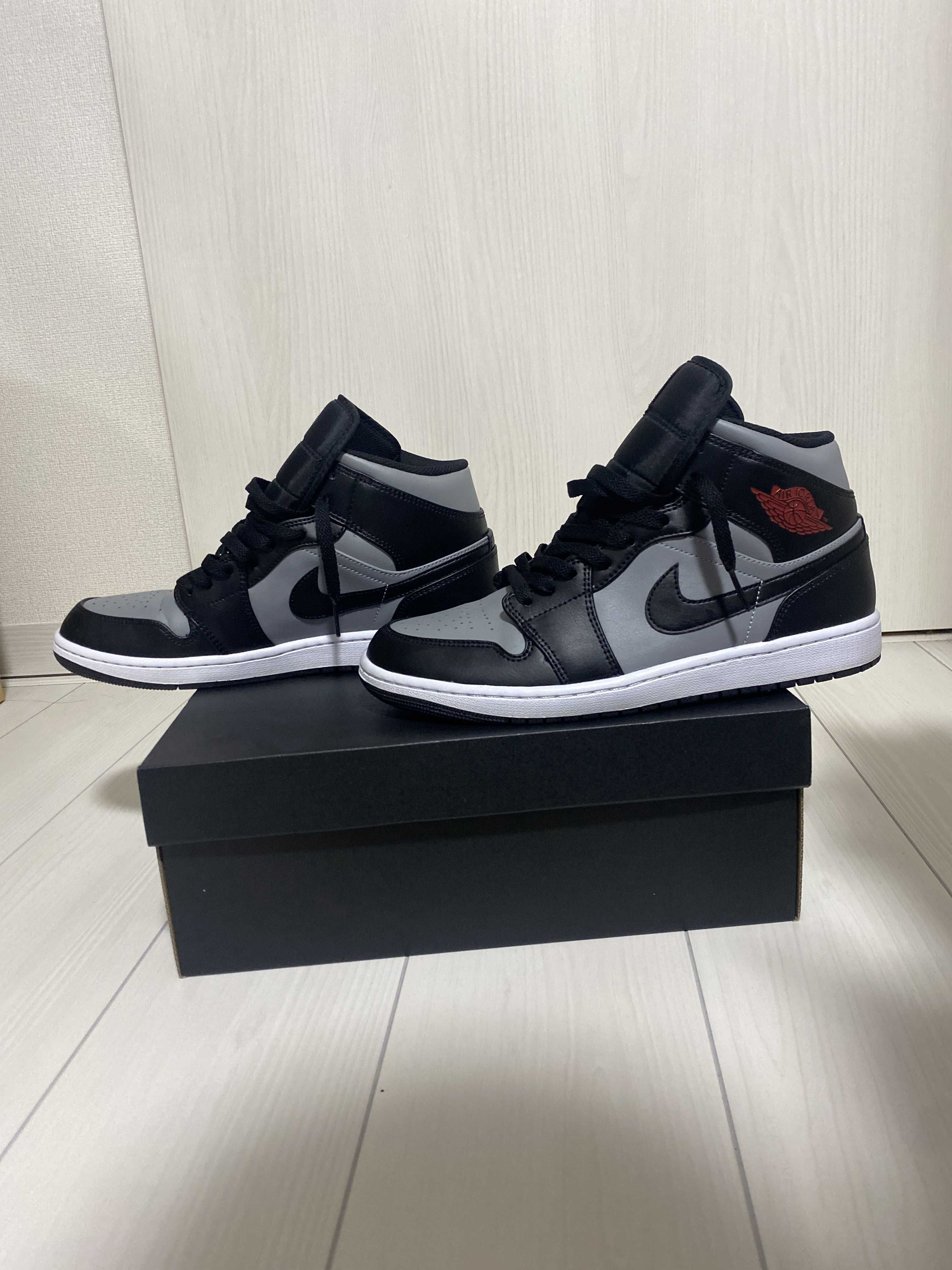 Nike Air Jordan 1 Mid "Shadow"