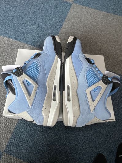 Nike Air Jordan 4 "University Blue"