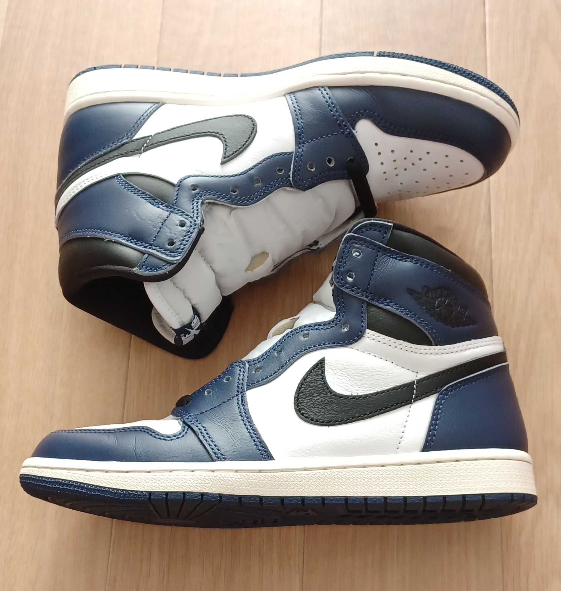Nike Air Jordan 1 Retro High OG "Midnight Navy"