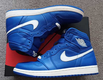 NIKE AIR JORDAN 1 RETRO HIGH "HYPER ROYAL"