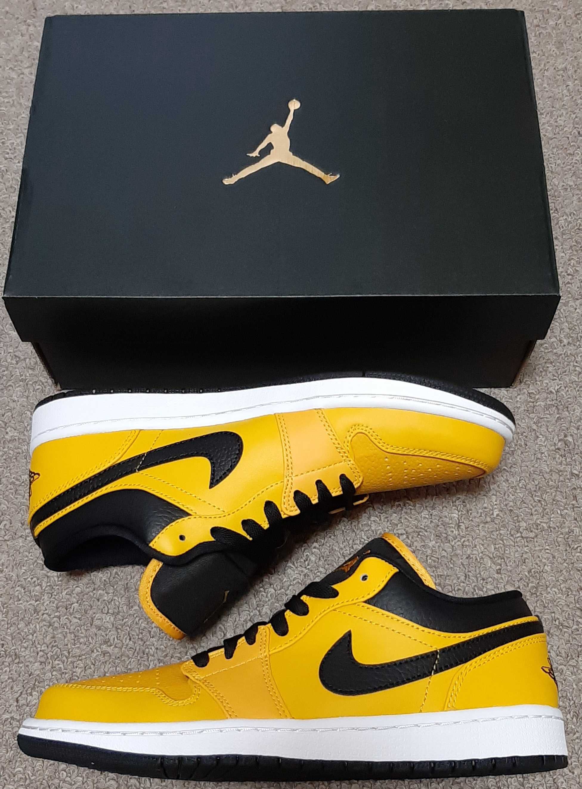 NIKE AIR JORDAN 1 LOW "UNIVERSITY GOLD"
