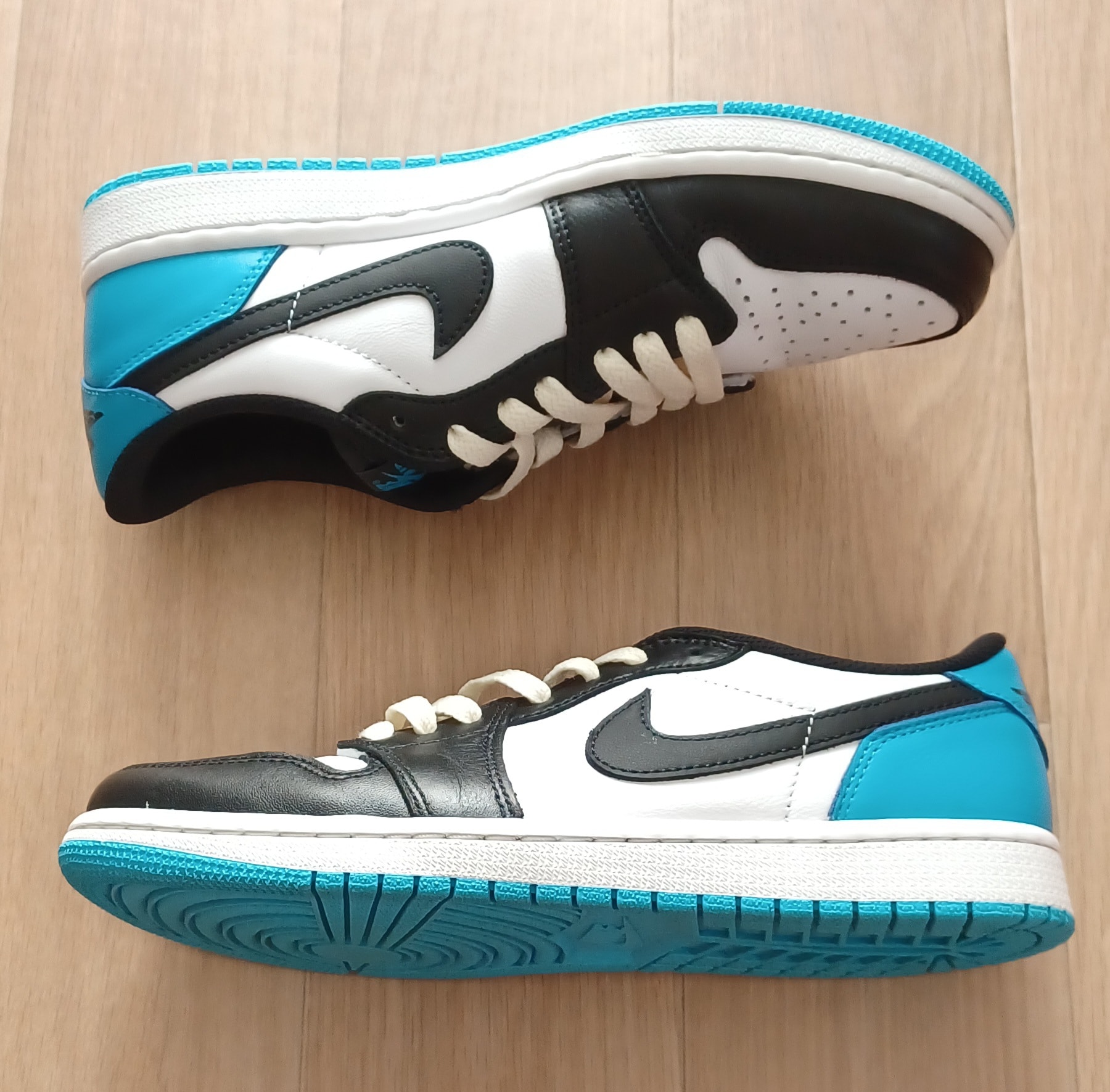 Nike Air Jordan 1 Low OG "Black and Dark Powder Blue/UNC"