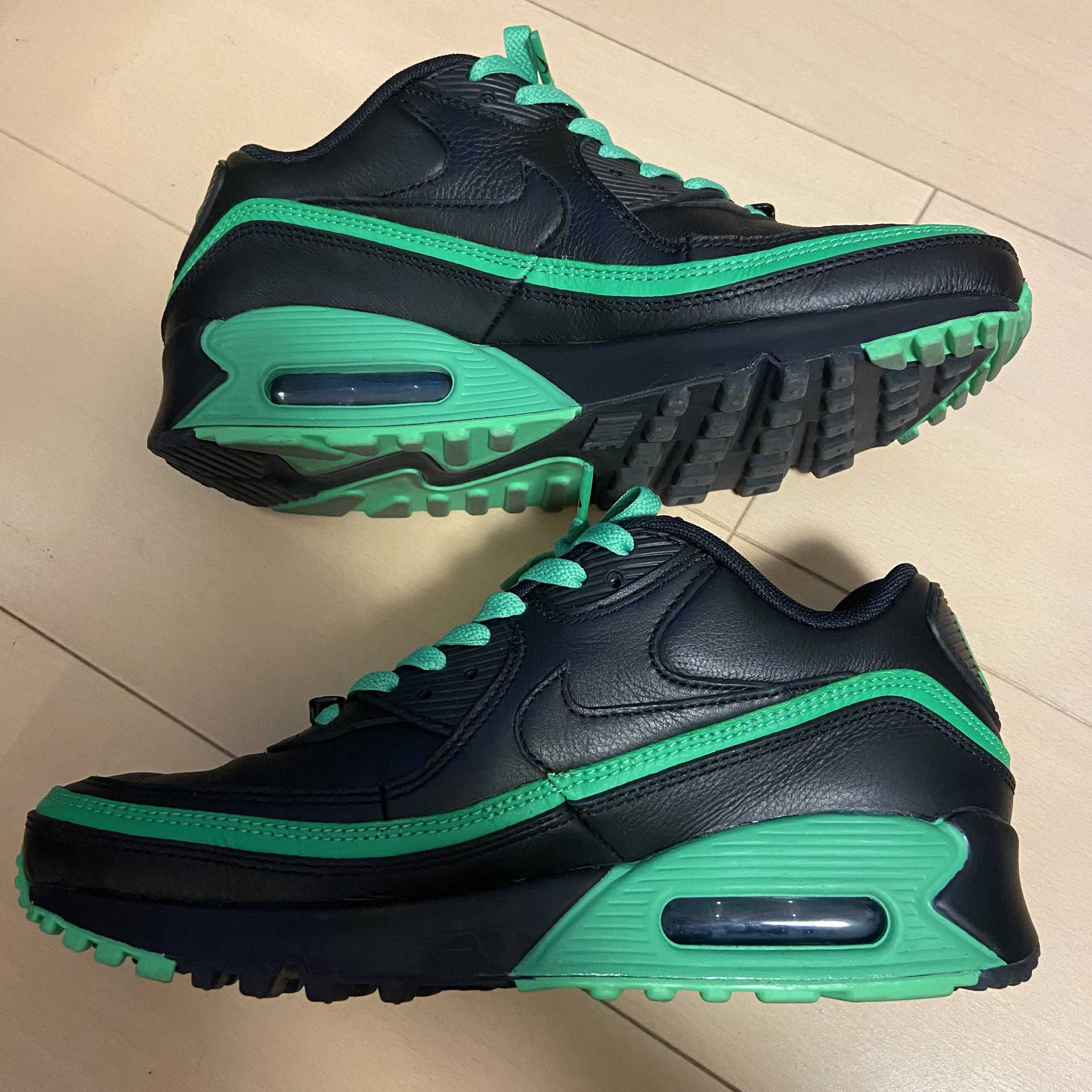 UNDEFEATED × Nike Air Max 90 "Black/Green"