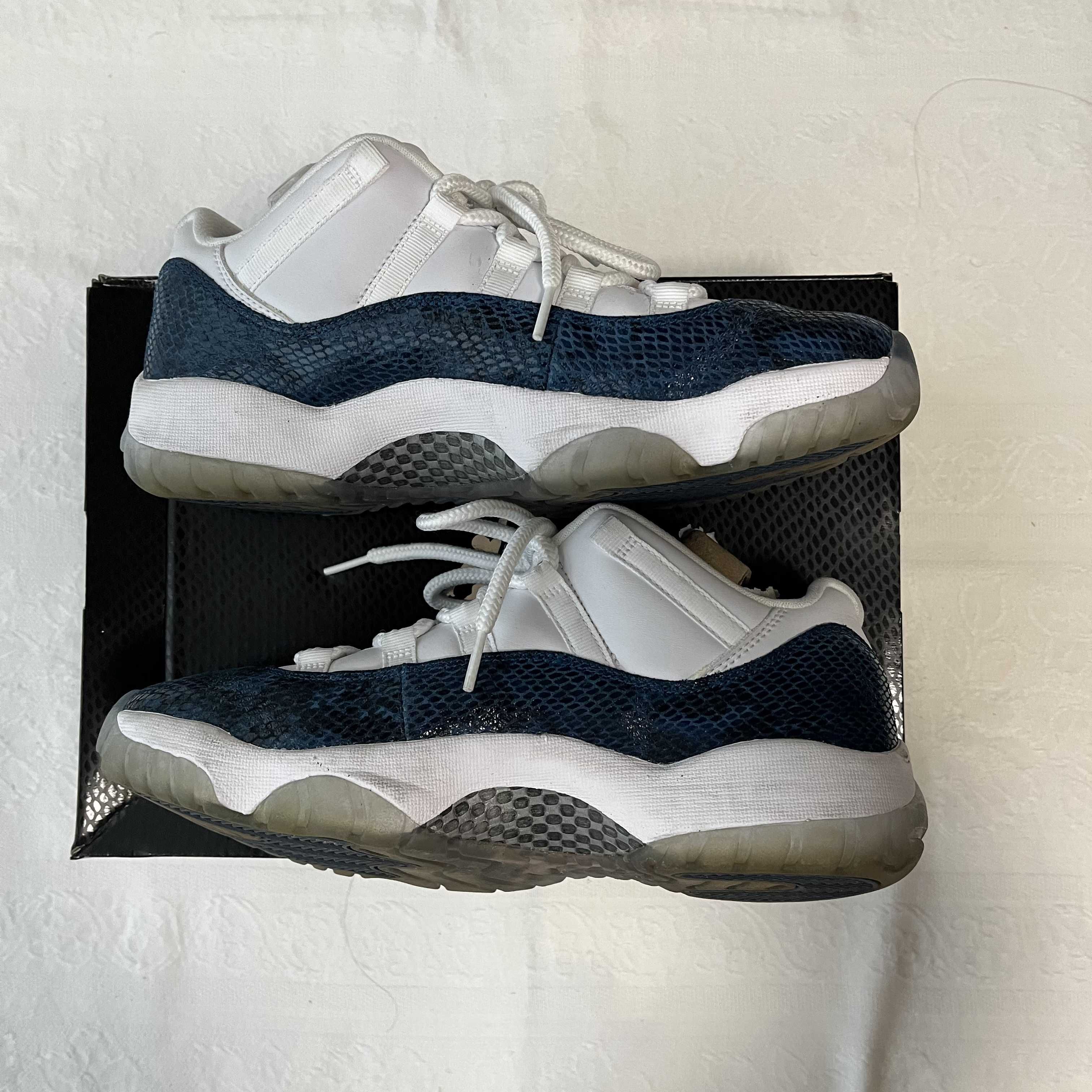 AIR JORDAN 11 LOW "SNAKESKIN"