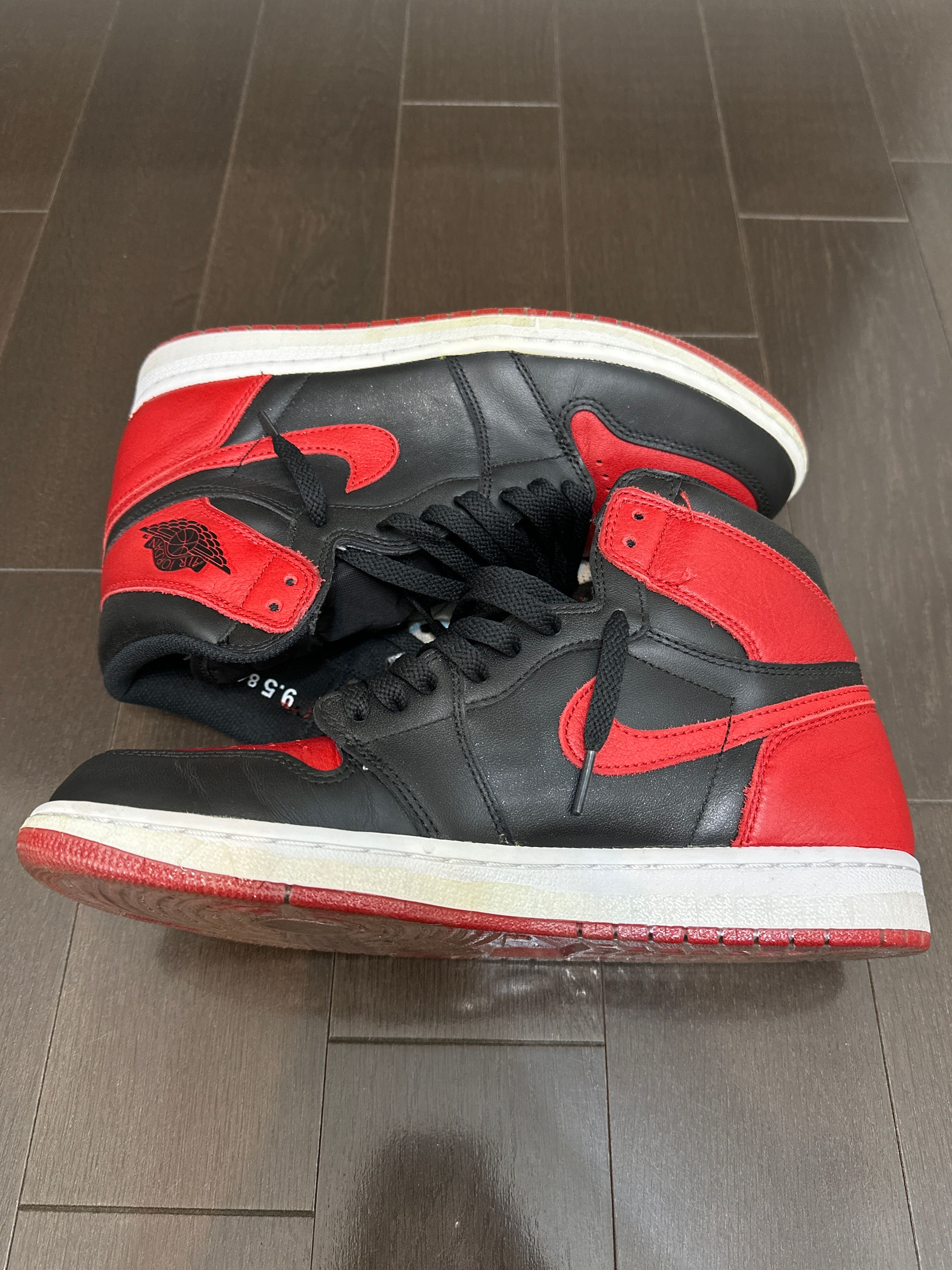 Nike Air Jordan 1 Retro High OG "Bred/Banned" (2016)