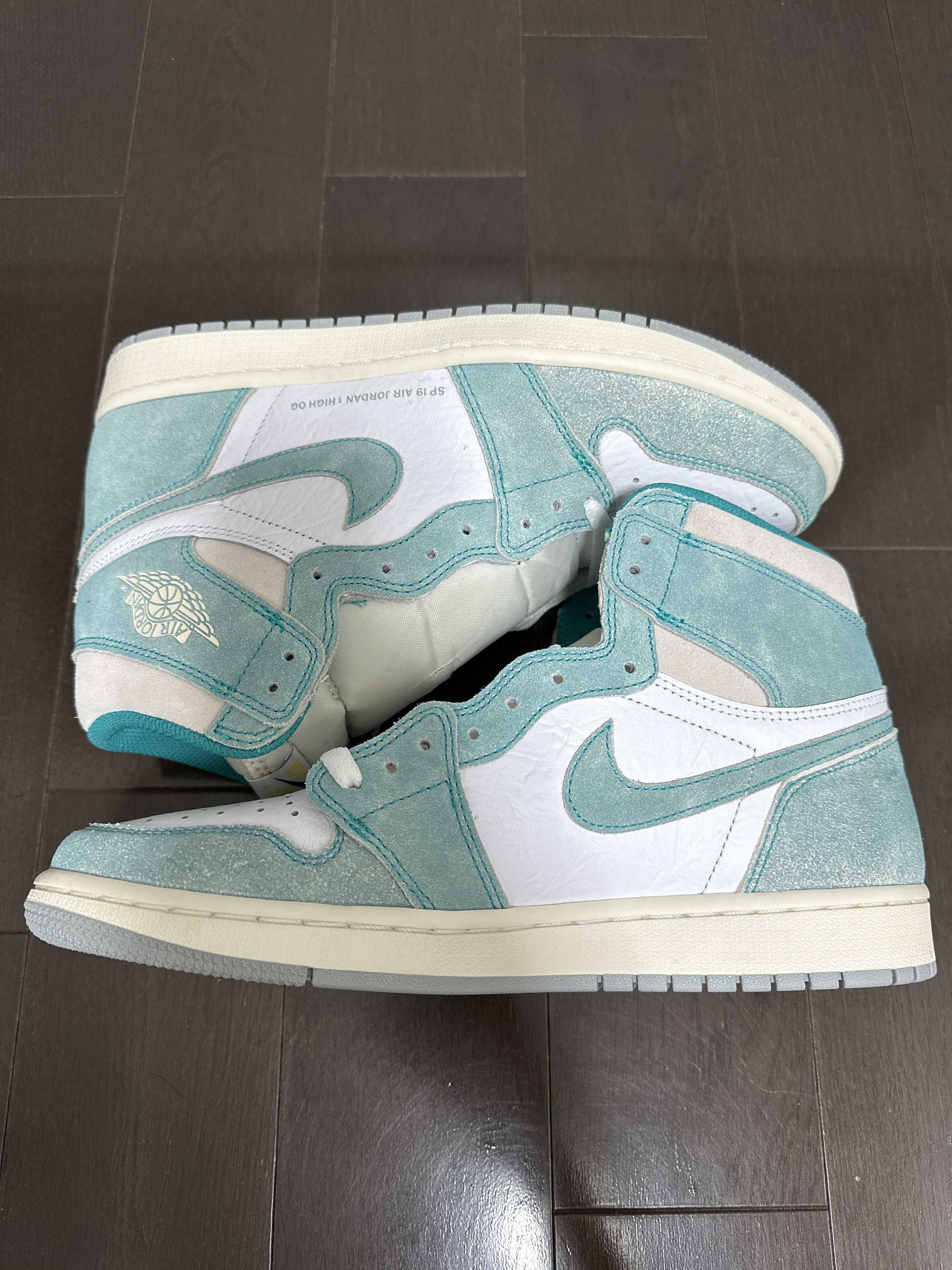 Nike Air Jordan 1 Retro High OG "Turbo Green"