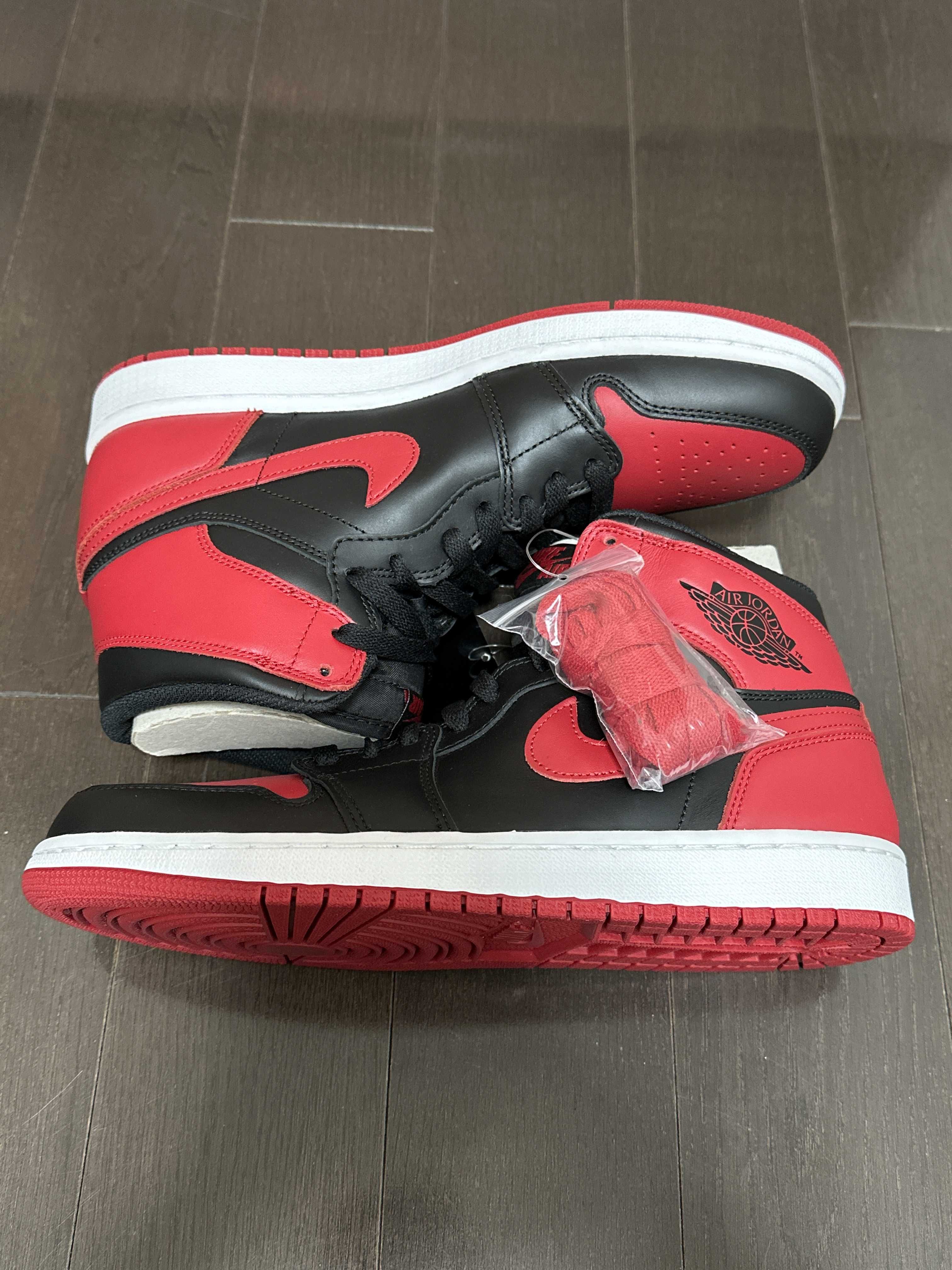 Nike Air Jordan 1 Retro High OG "Bred" (2013)