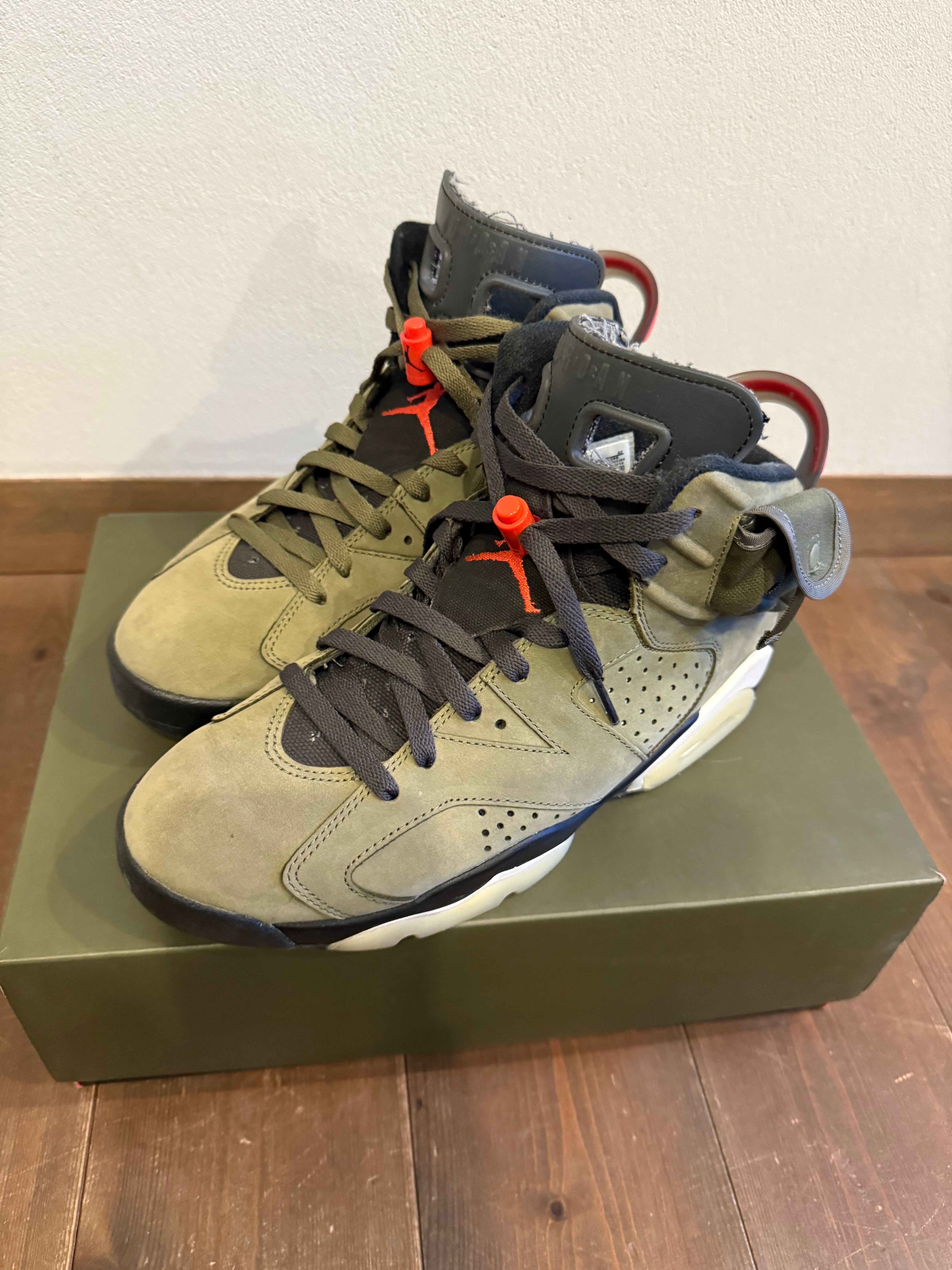 Travis Scott × Nike Air Jordan 6 Retro "Medium Olive"