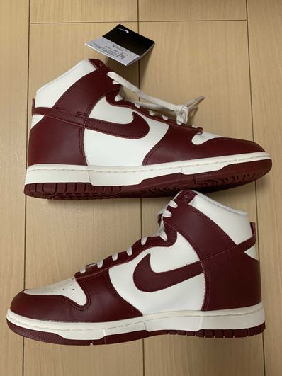 NIKE Women's DUNK HIGH "TEAM RED"