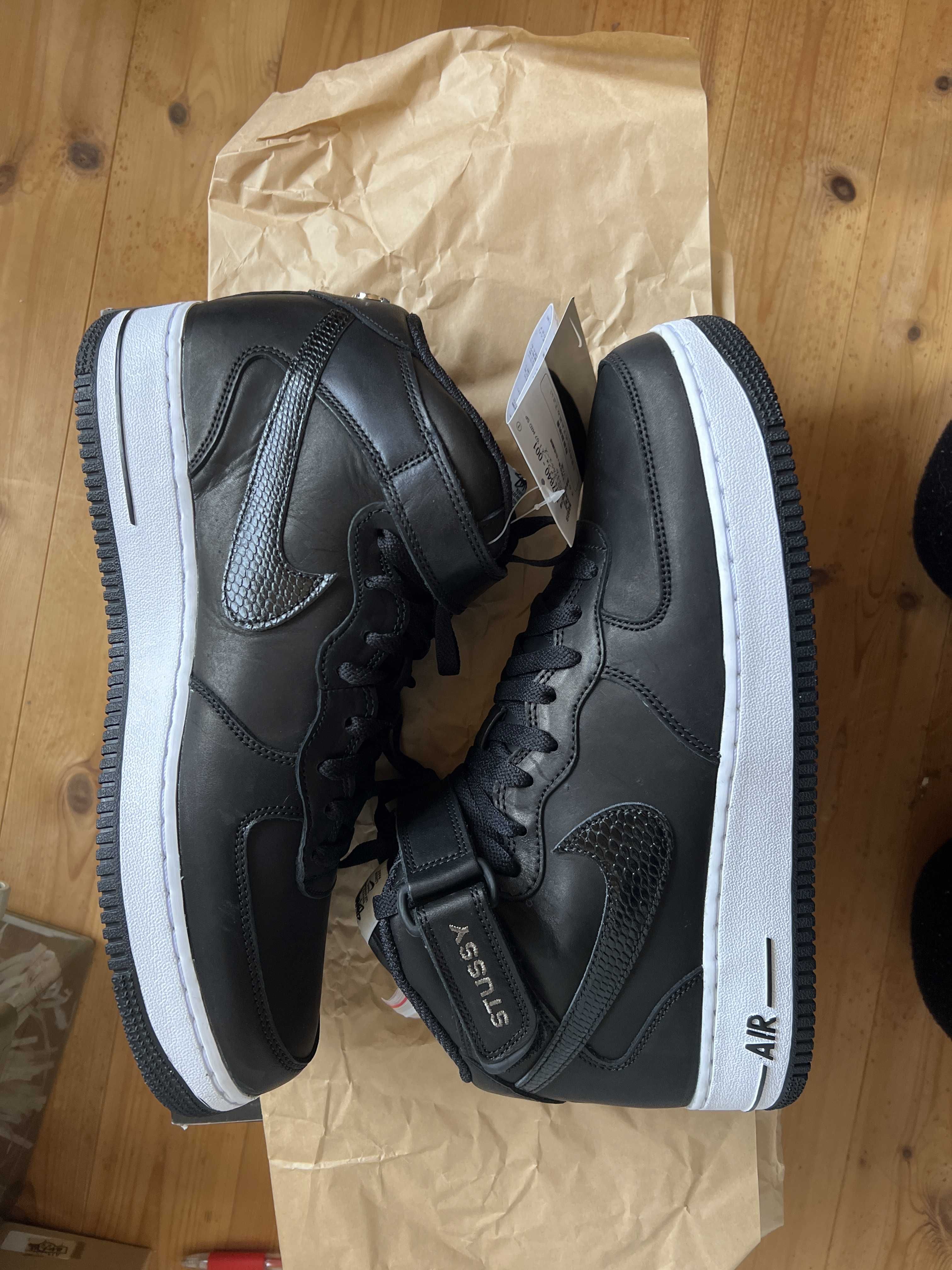 Stussy × Nike Air Force 1 Mid "Black/Black"