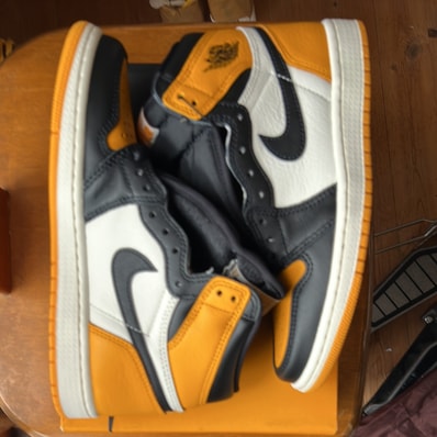 Nike Air Jordan 1 Retro High OG "Taxi"