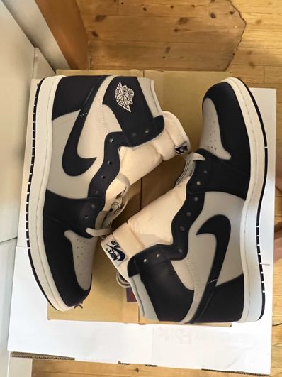 Nike Air Jordan 1 High 85 "Georgetown"