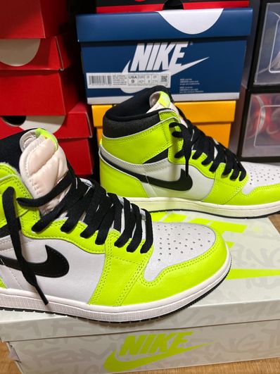 Nike Air Jordan 1 High OG "Volt/Visionaire"