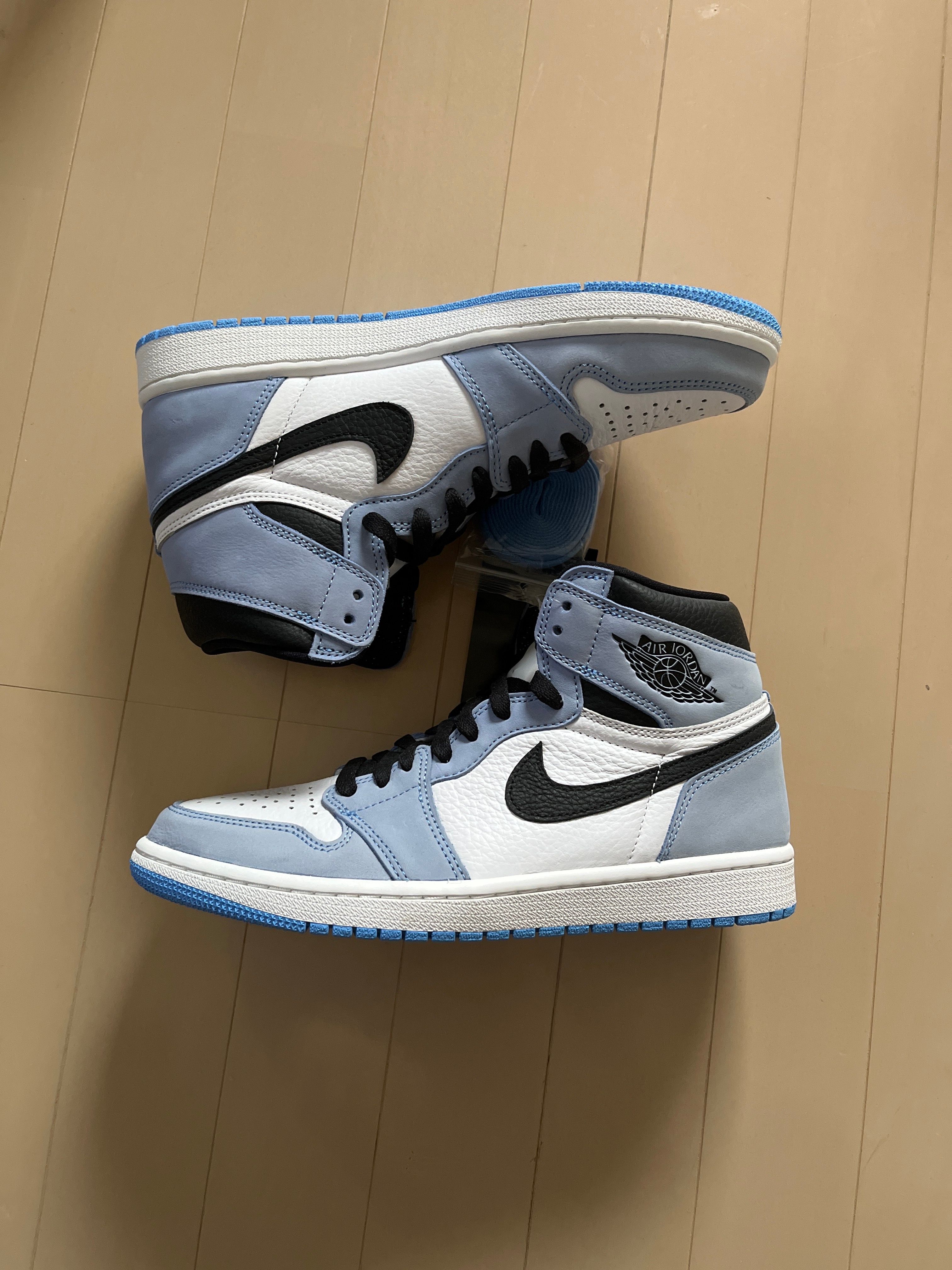 Nike Air Jordan 1 High OG "University Blue"