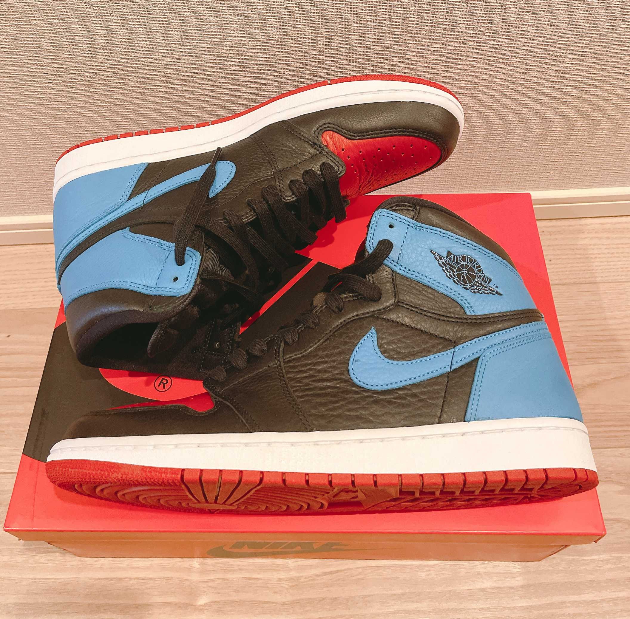 Nike Women's Air Jordan 1 High OG "UNC to Chicago"