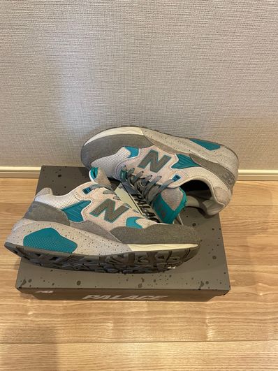 Palace × New Balance 580 "Gray"
