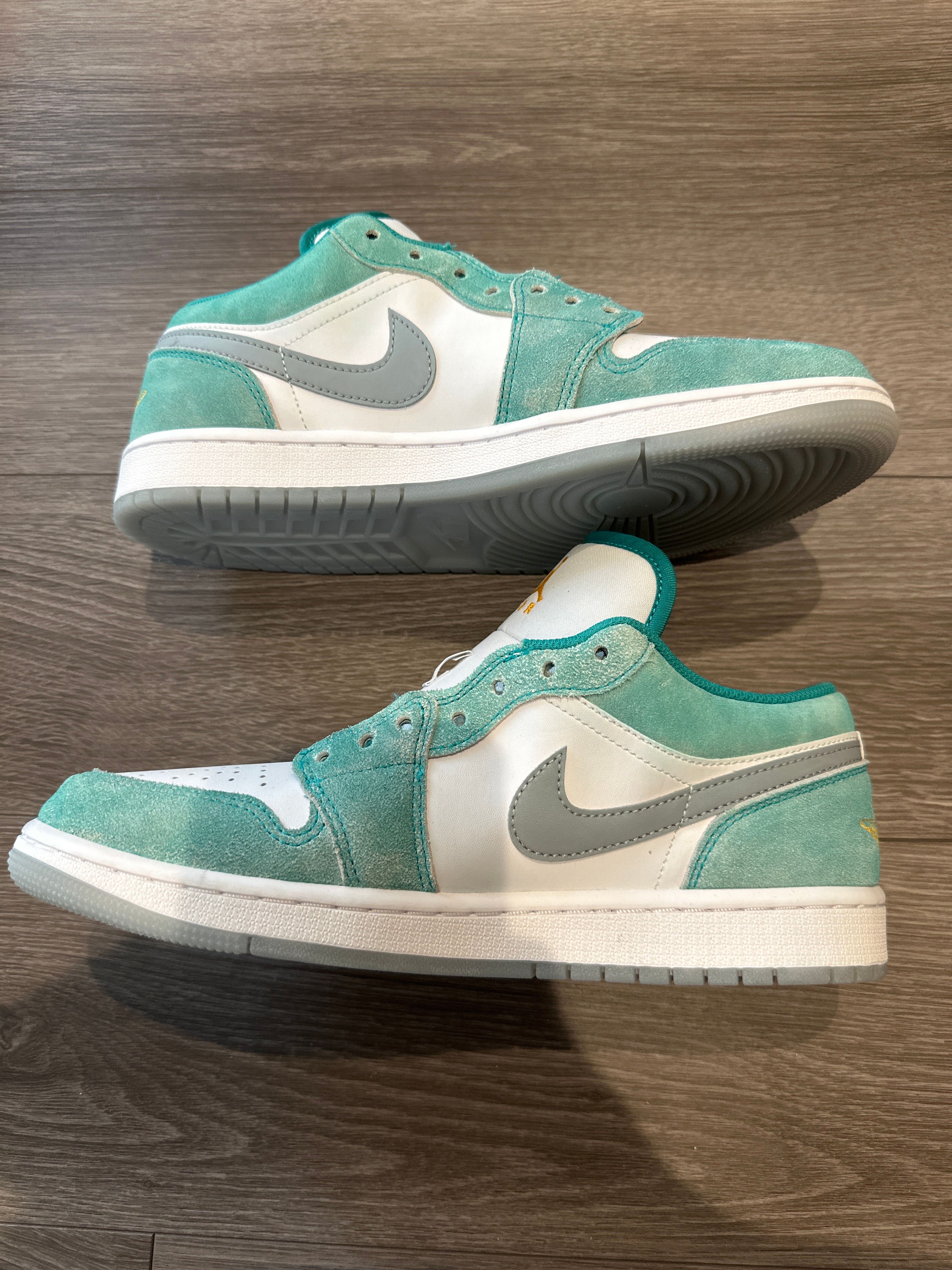 Nike Air Jordan 1 Low SE "New Emerald"