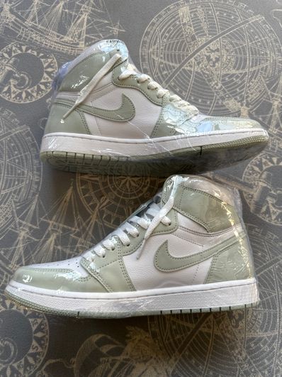 Nike Women's Air Jordan 1 High OG "Seafoam"