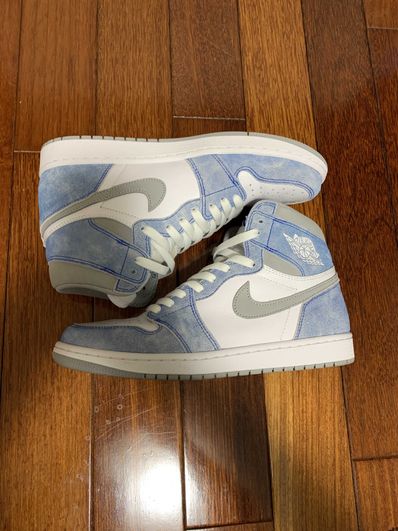 Nike Air Jordan 1 High OG "Hyper Royal"