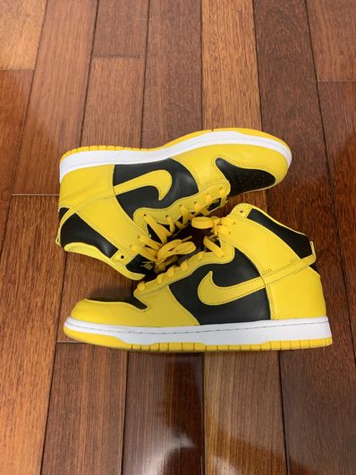 Nike Dunk High "Black/Varsity Maize"