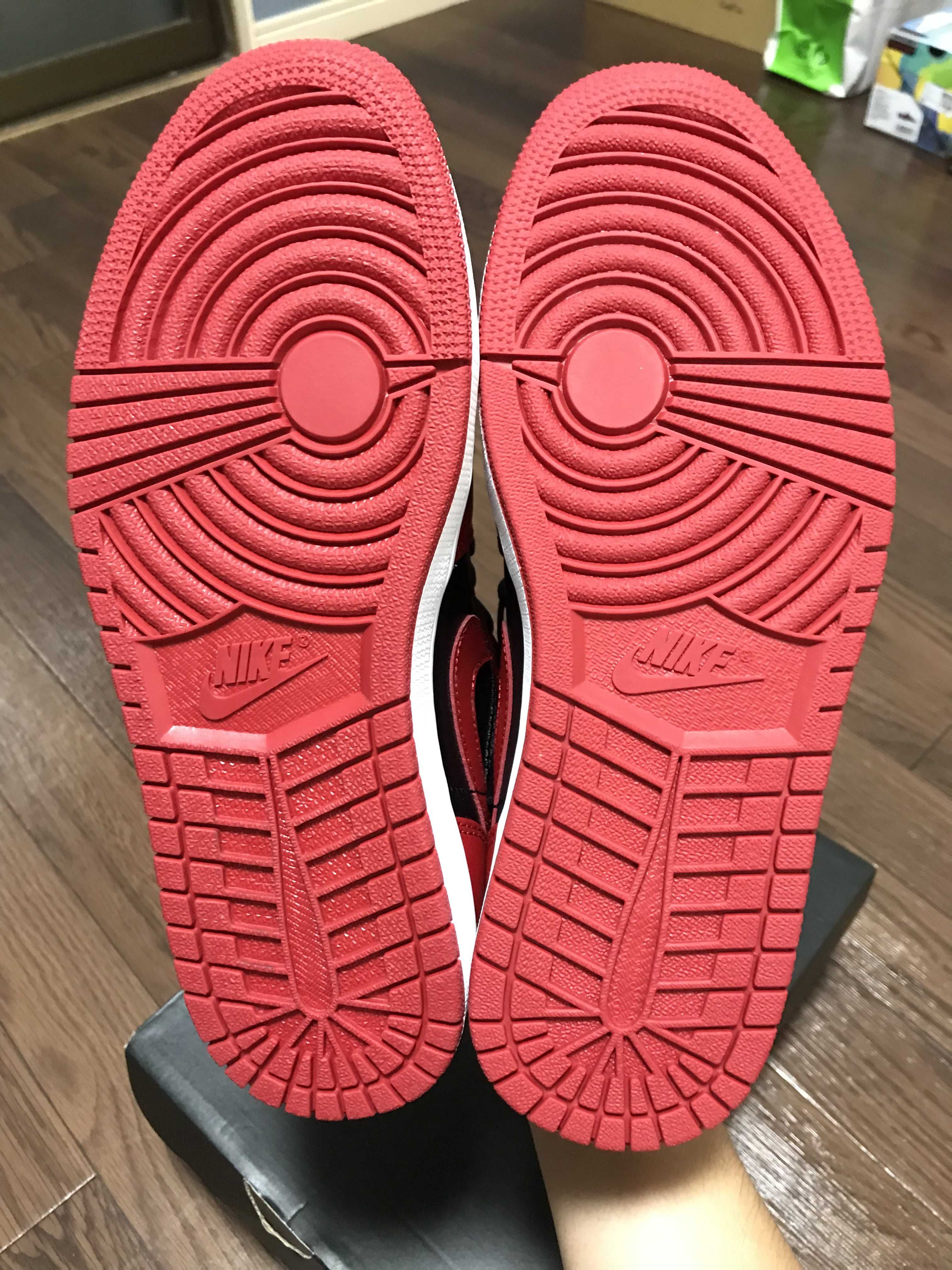 Nike Air Jordan 1 Low "Varsity Red"   