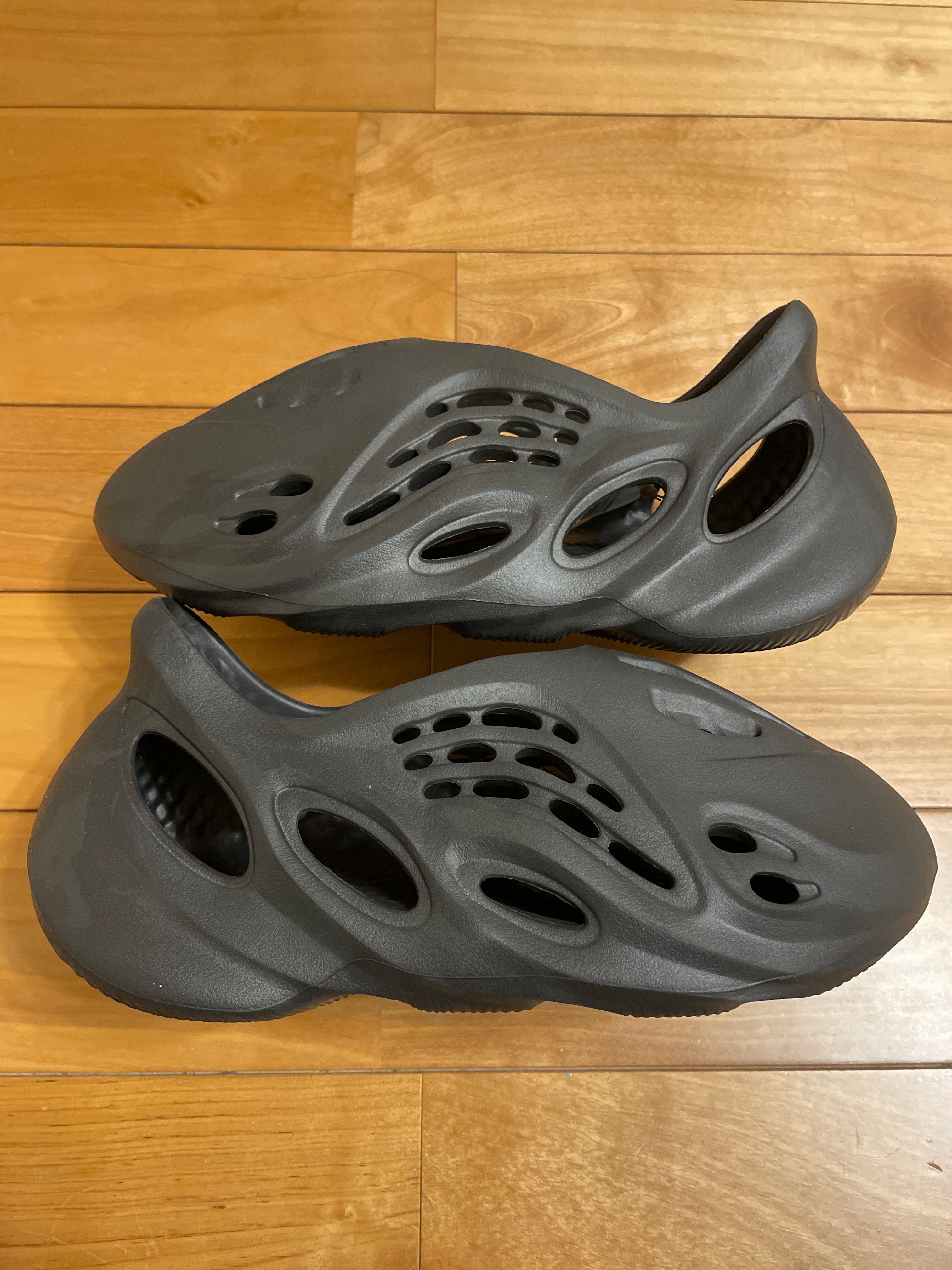 adidas YEEZY Foam Runner "Onyx"