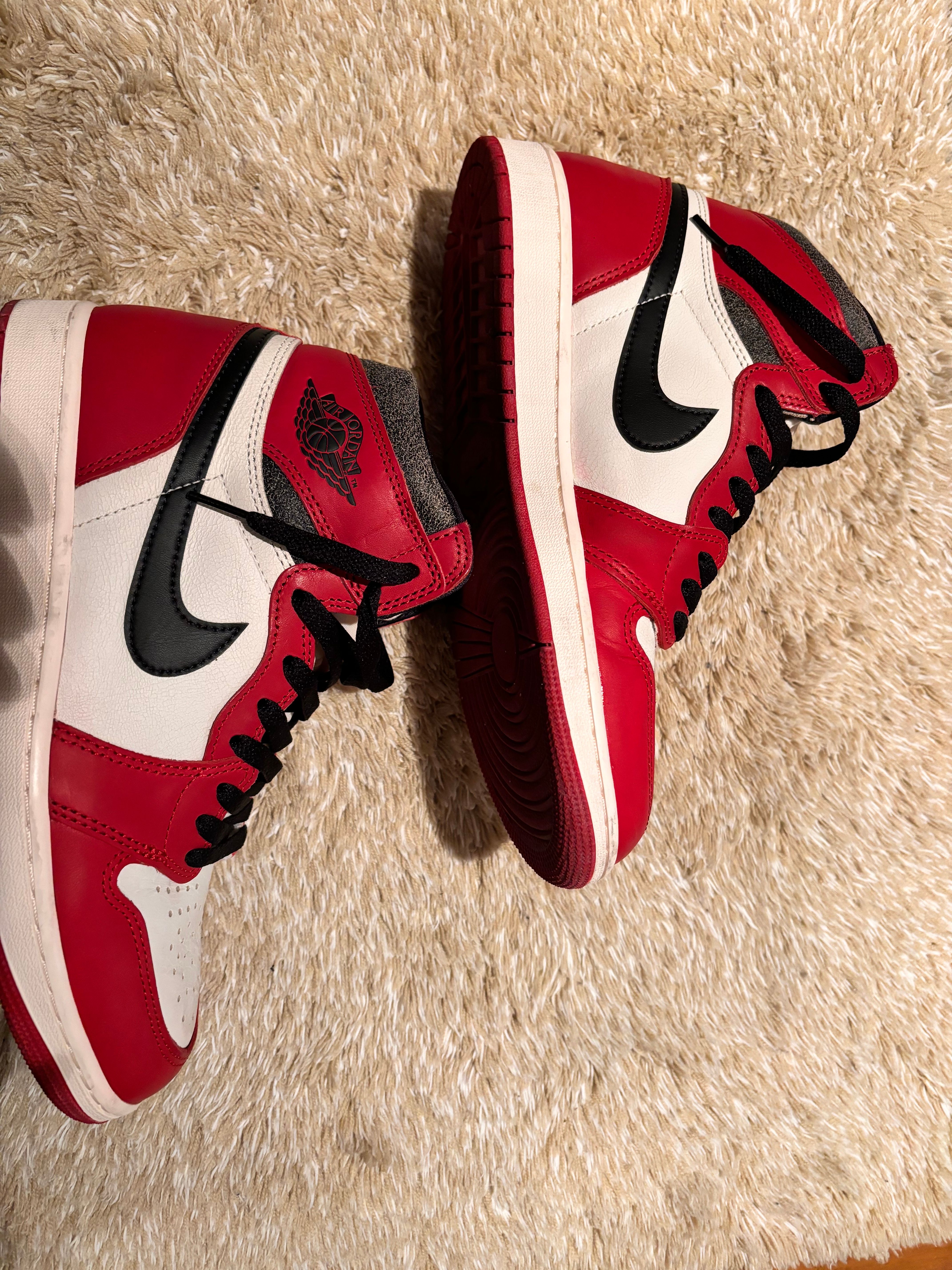 Nike Air Jordan 1 High OG "Lost & Found/Chicago"