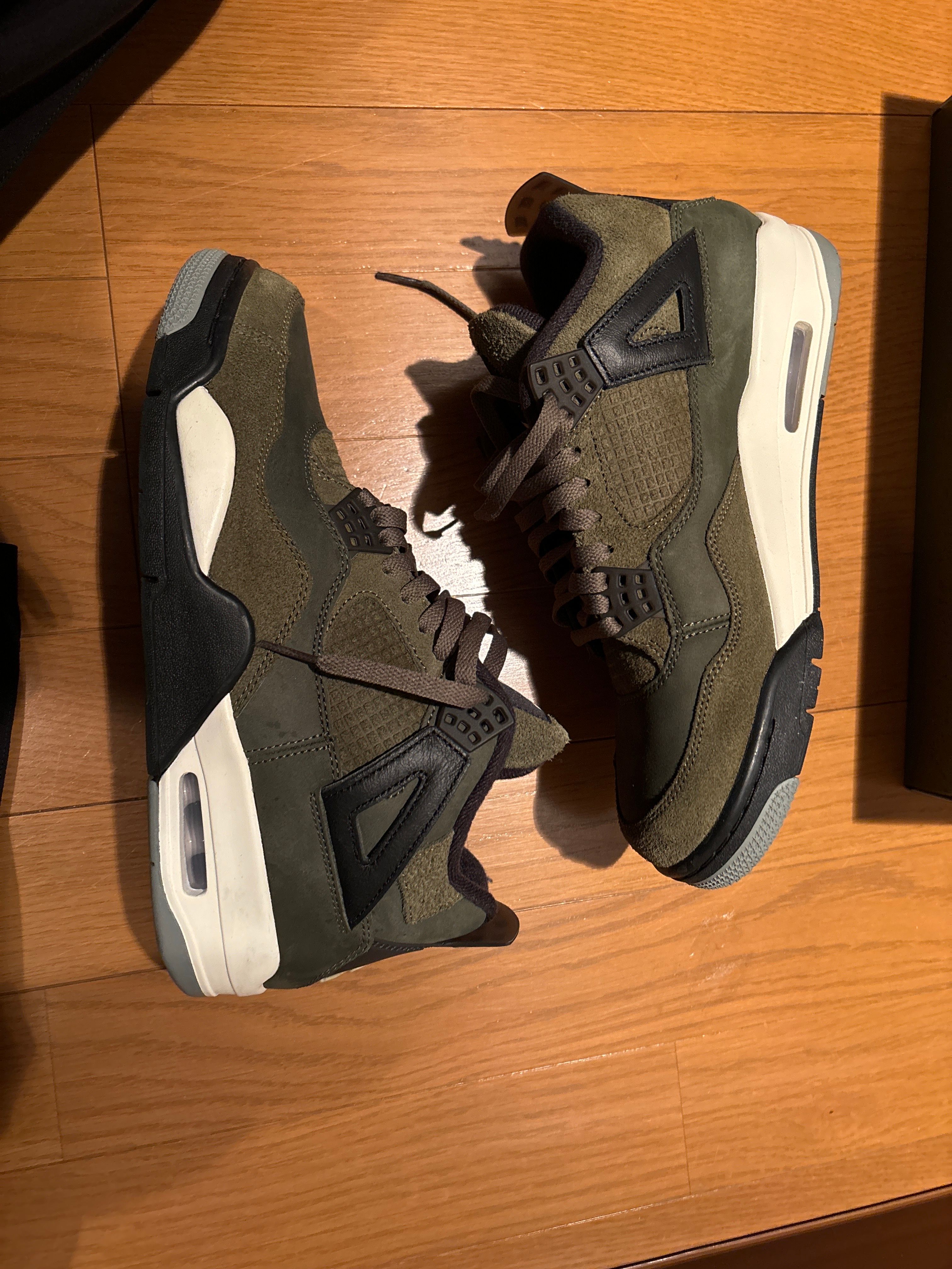 Nike Air Jordan 4 Retro SE Craft "Olive"