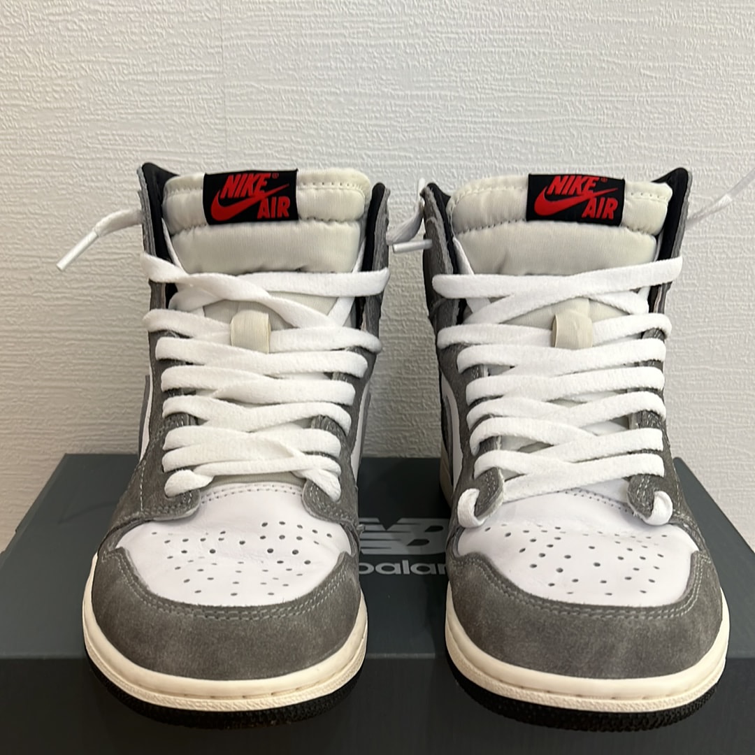 Nike Air Jordan 1 Retro High OG "Black and Smoke Grey"