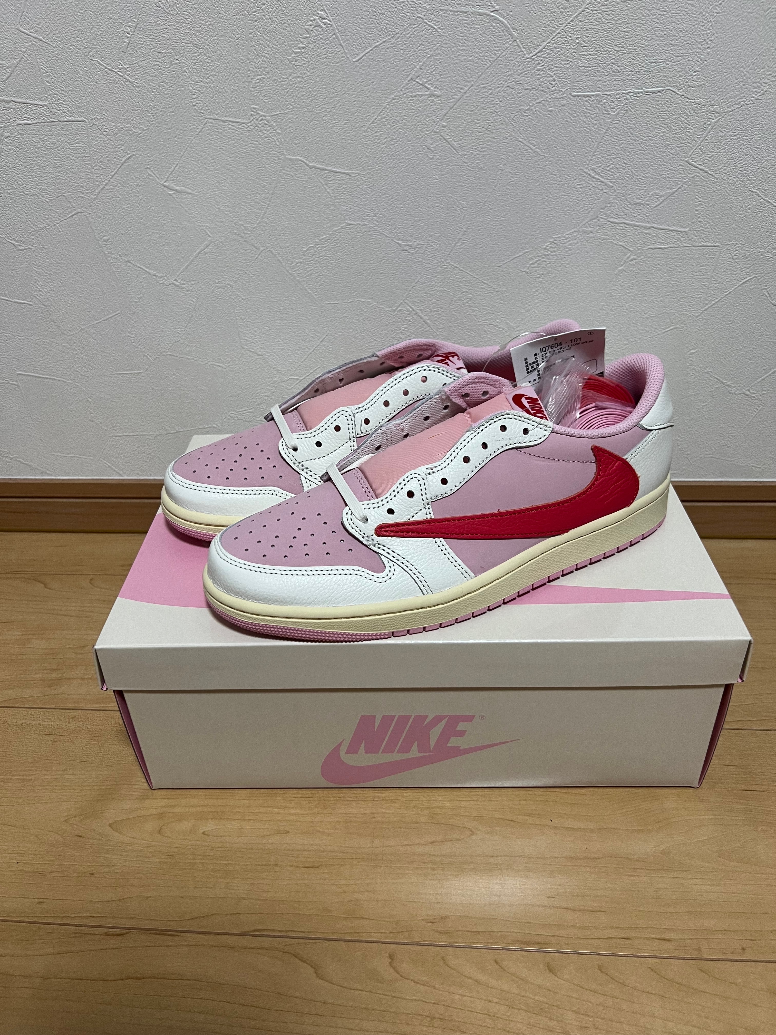 Travis Scott × Nike Air Jordan 1 Retro Low OG "Sail/Tropical Pink"