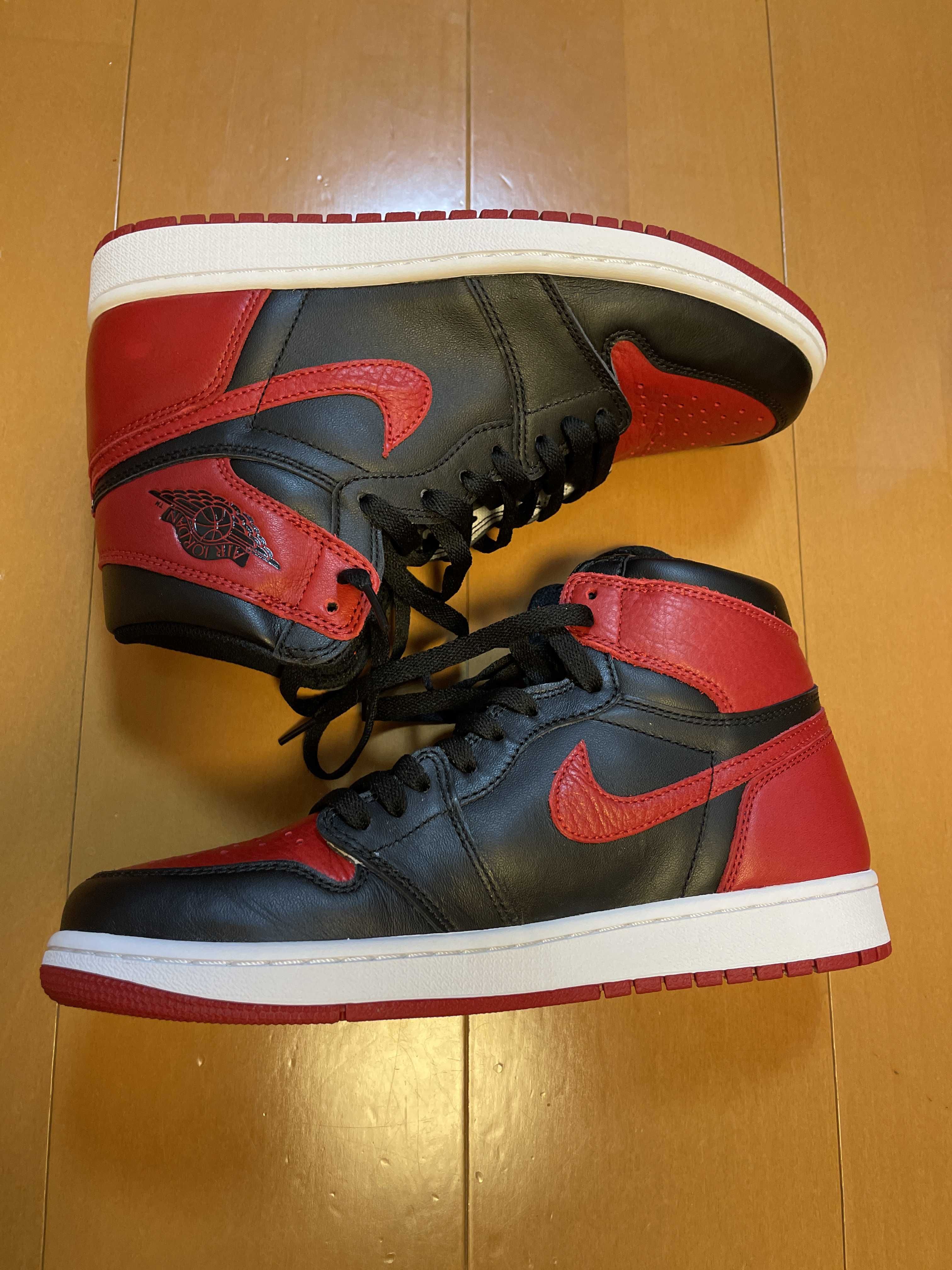 Nike Air Jordan 1 Retro High OG "Bred/Banned" (2016)