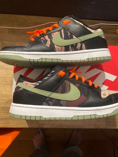 NIKE DUNK LOW SE "BLACK MULTI CAMO"
