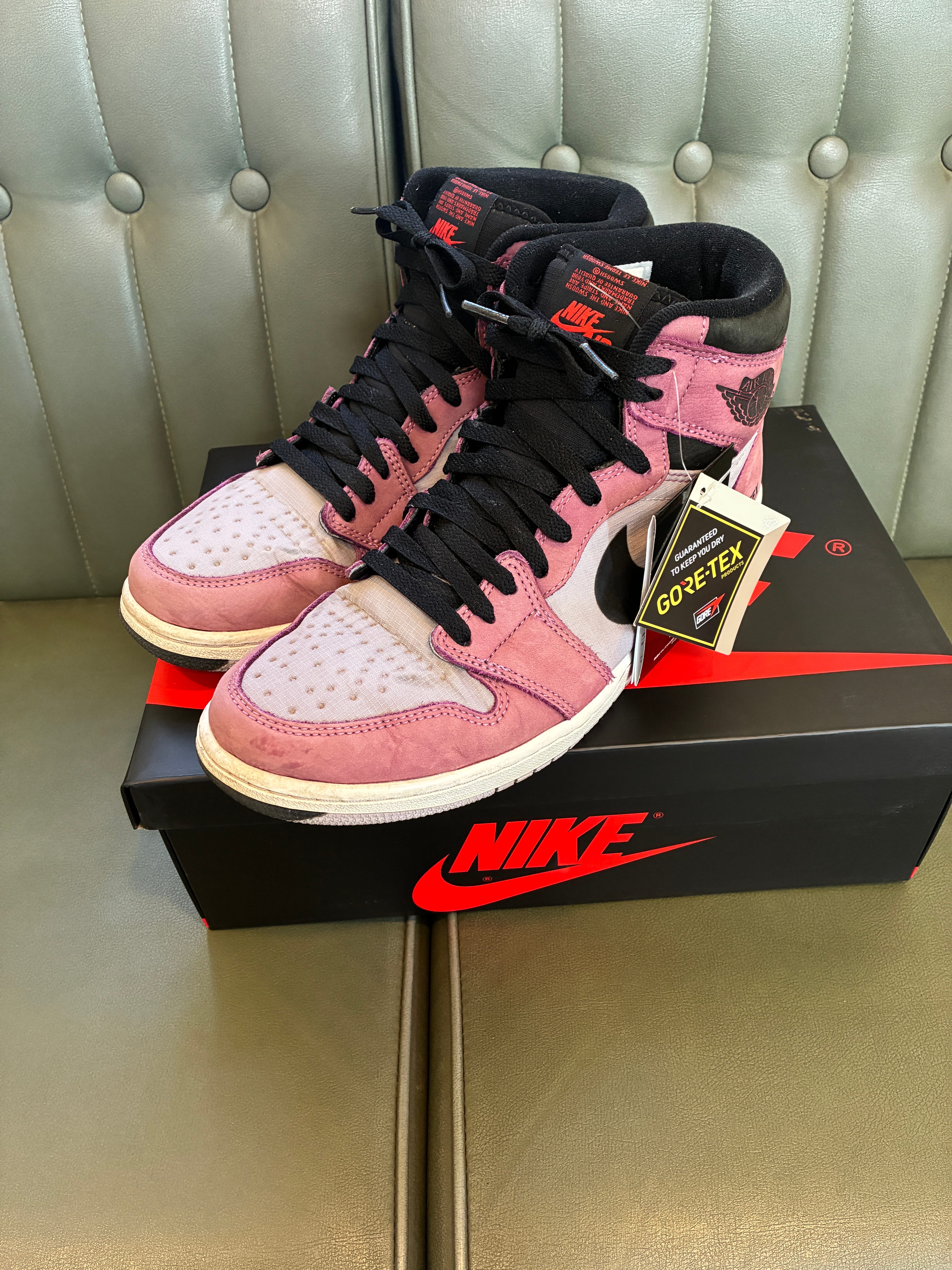 Nike Air Jordan 1 Element GORE-TEX "Berry"