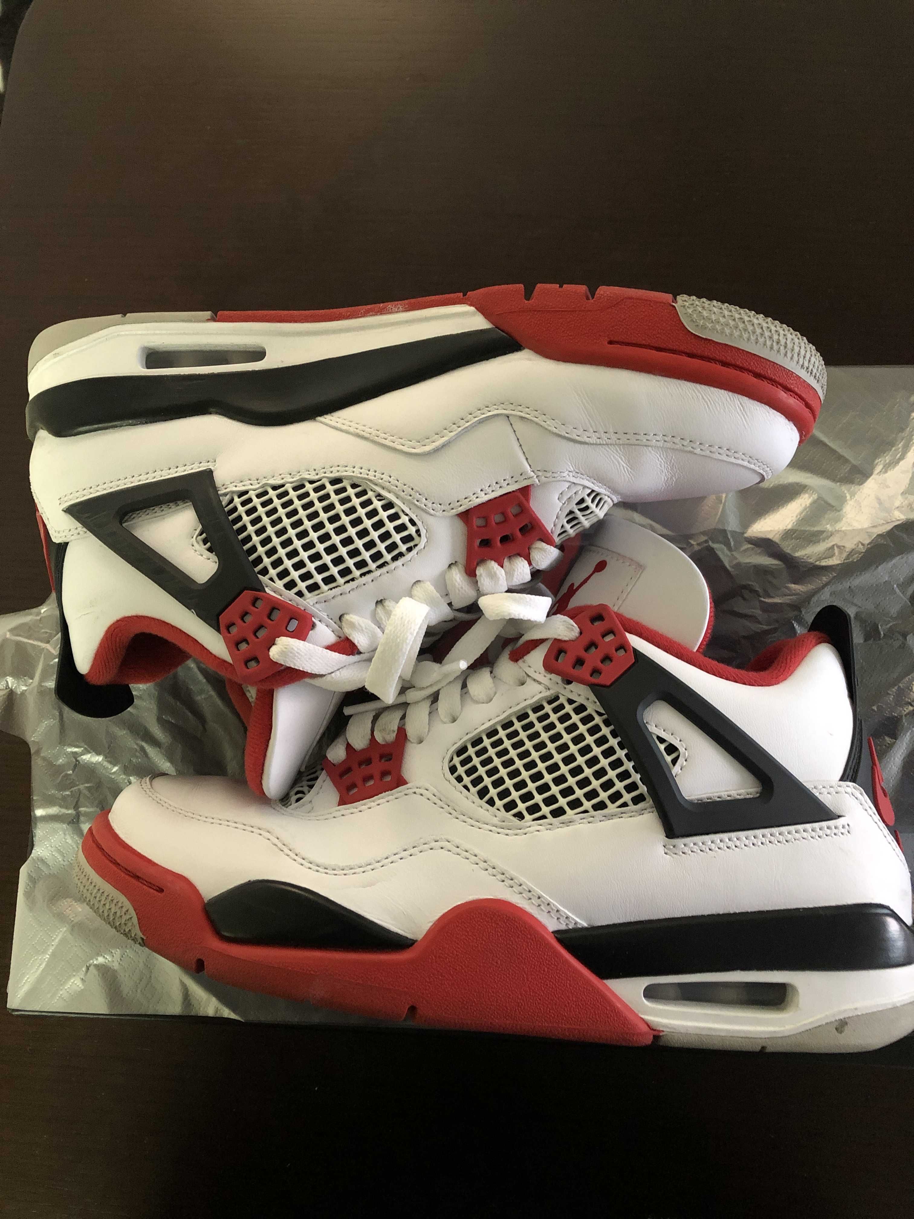 Nike Air Jordan 4 Retro OG "Fire Red" (2020)